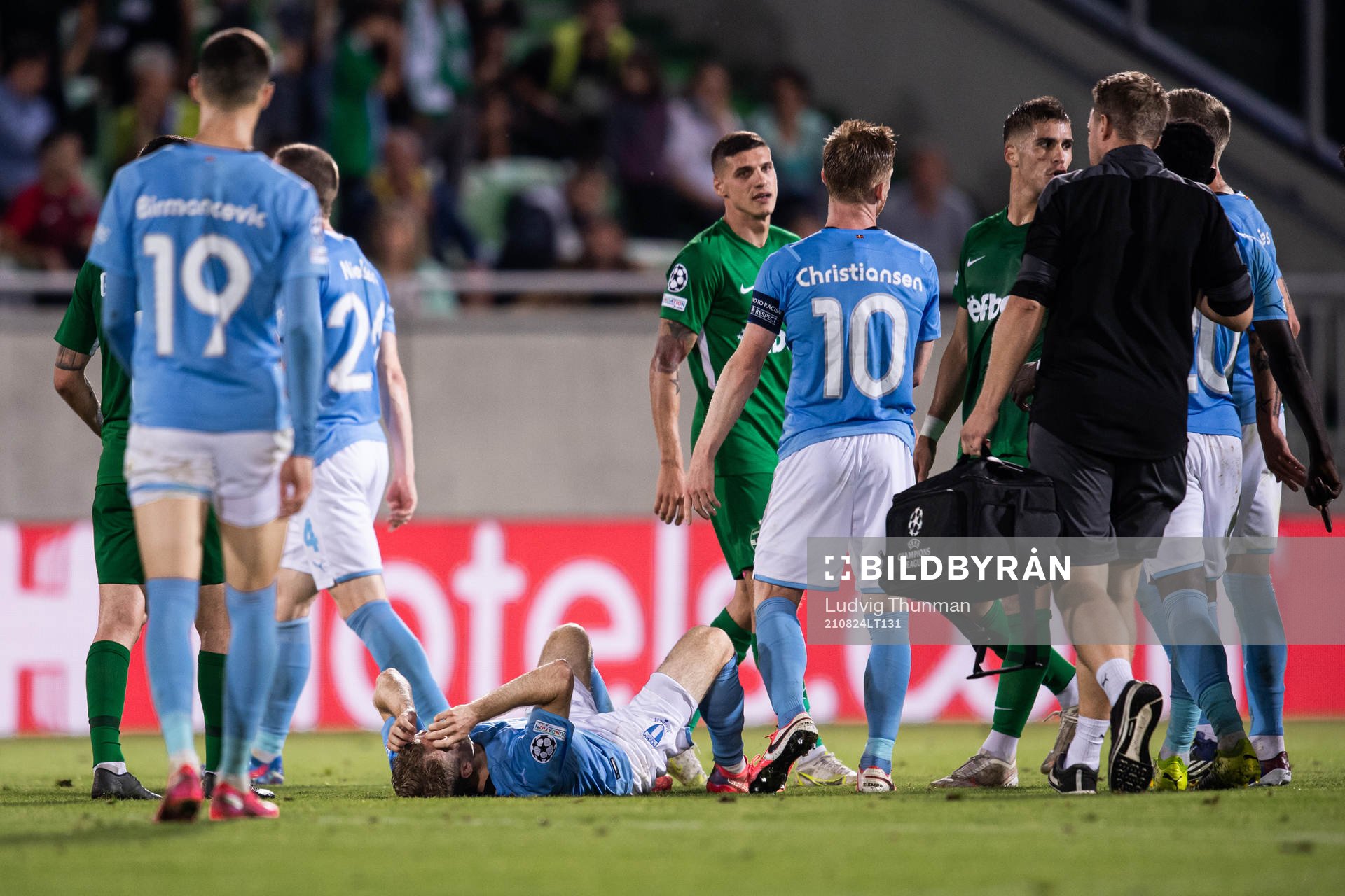 Oscar Lewicki of Malmö FF in pain