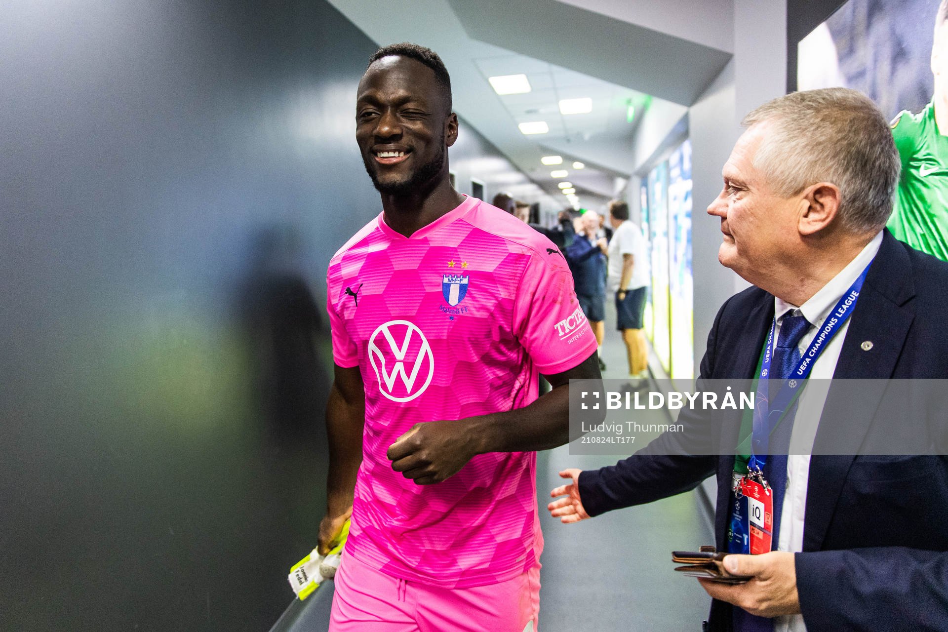Goalkeeper Ismael Diawara of Malmö FF celebrate