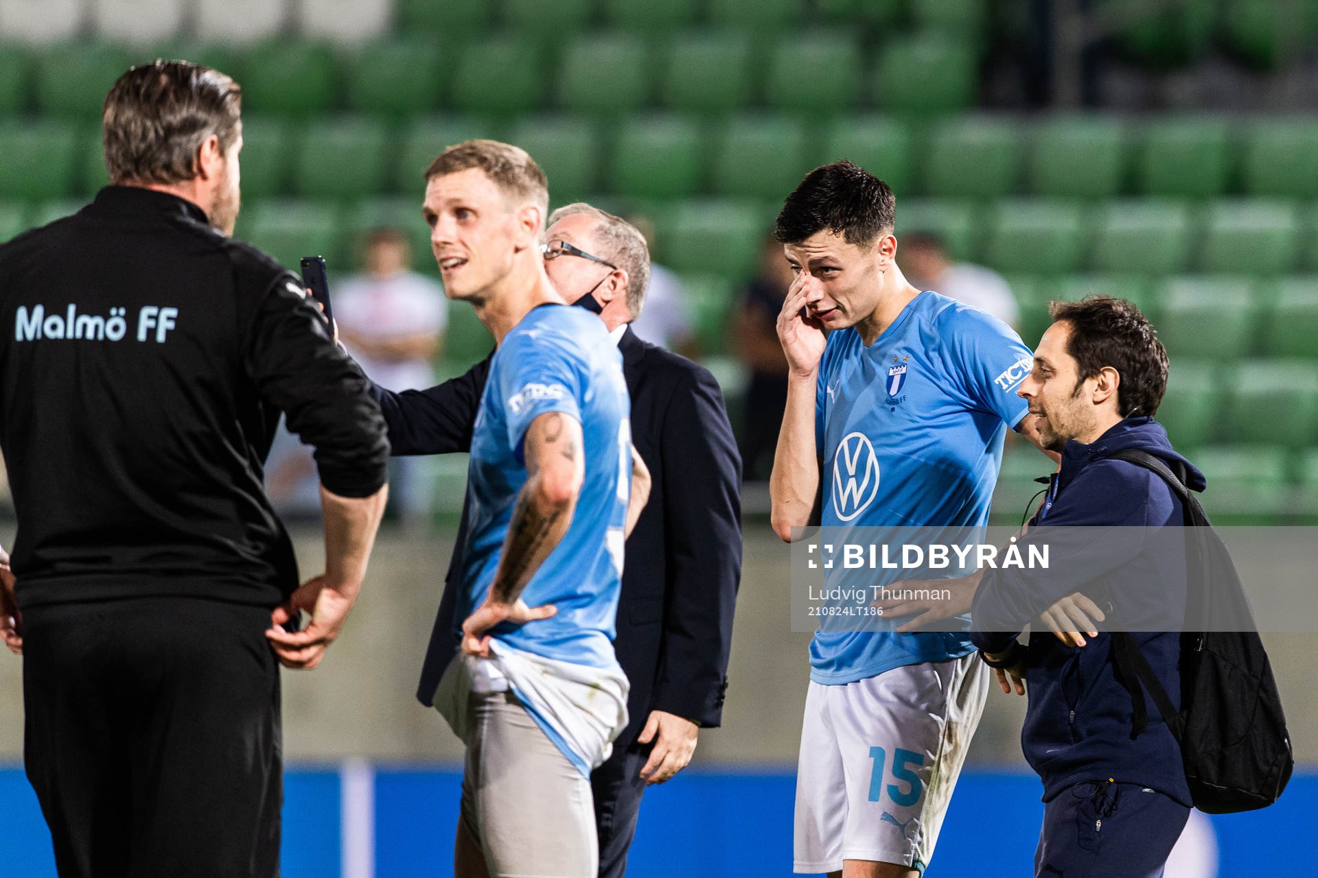 Anel Ahmedhodzic of Malmö FF celebrates