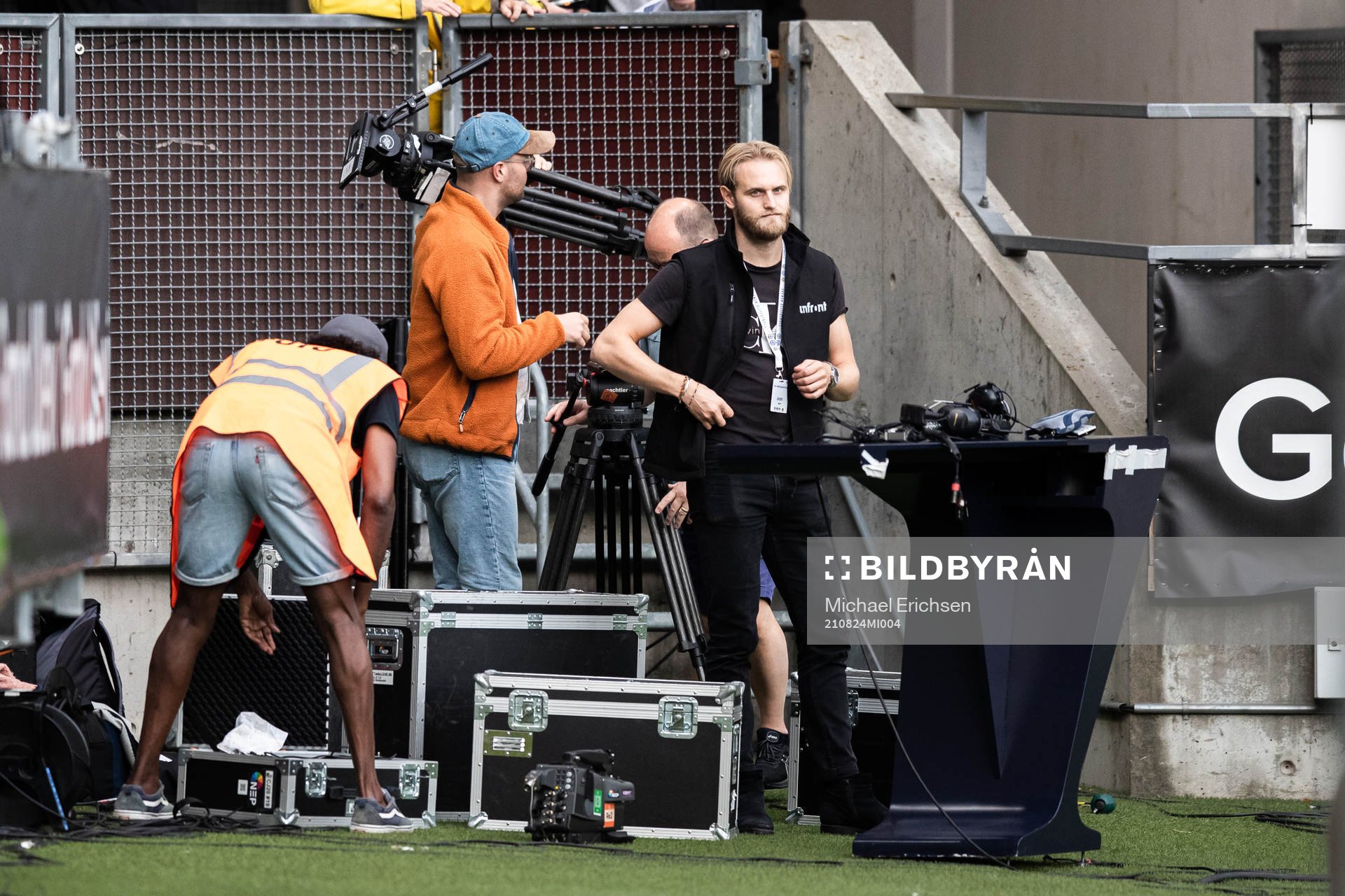 Medarbetare för Discovery+ med studio