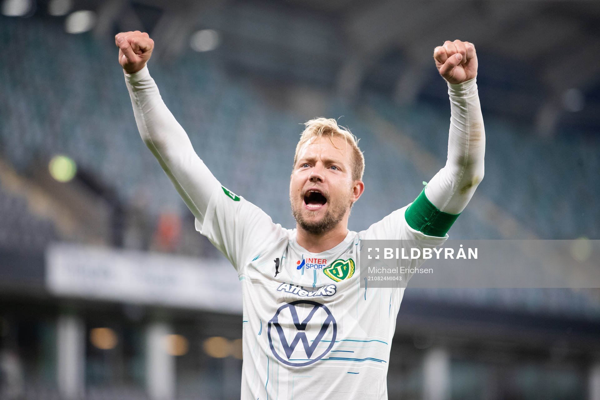 Jönköpings Sebastian Crona jublar