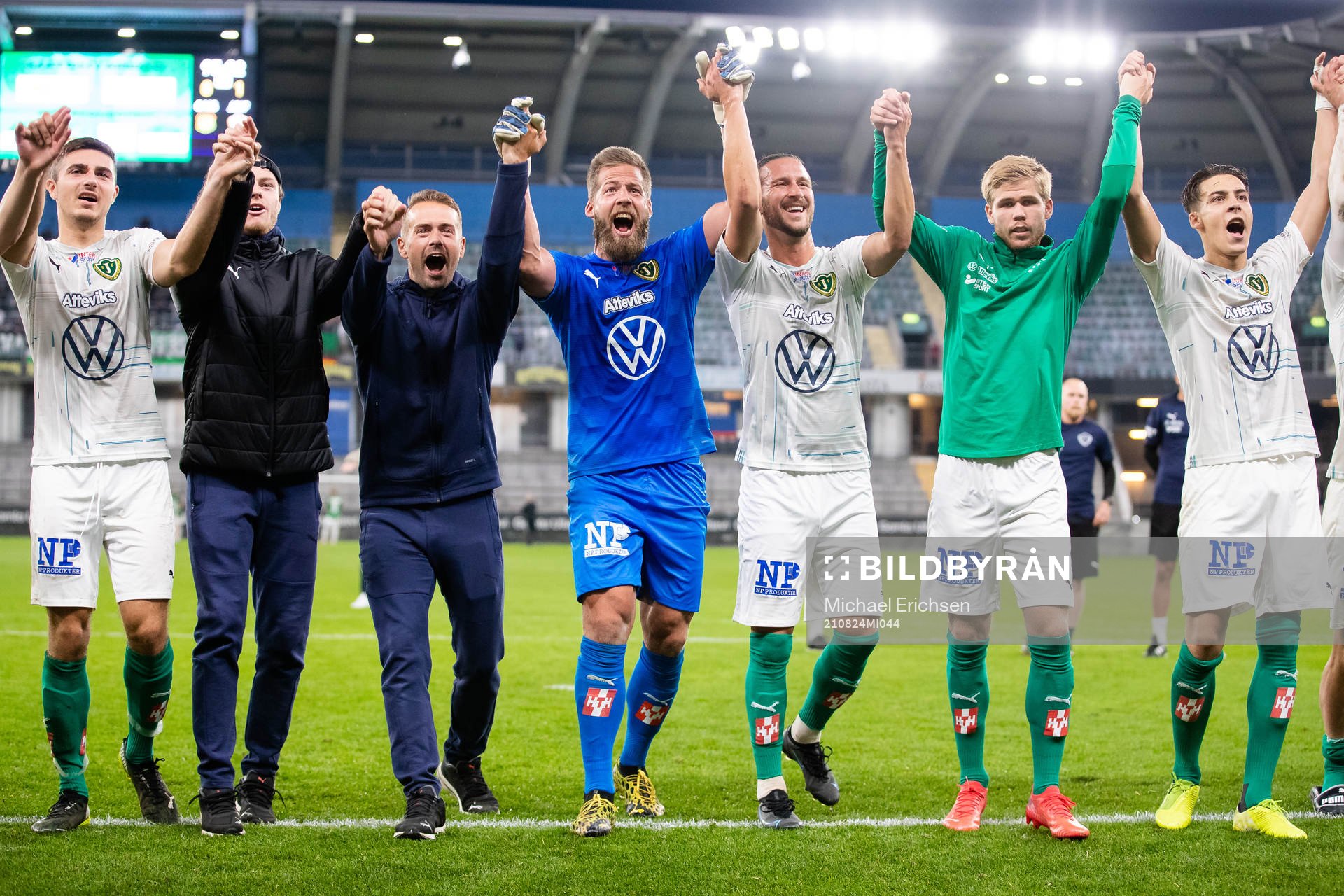 Jönköpings spelare jublar