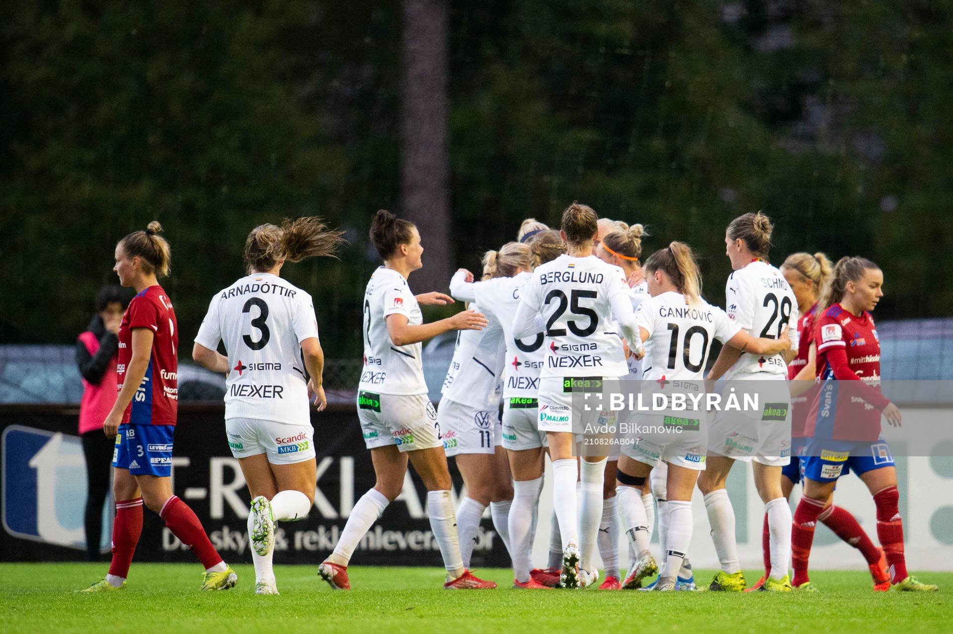 Rosengårds Sanne Troelsgaard jublar
