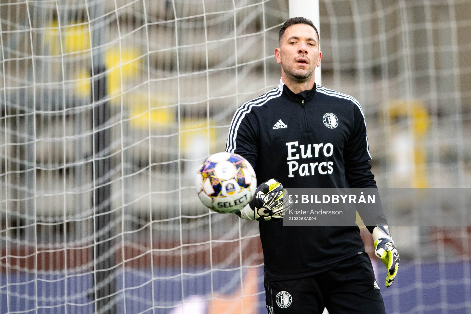 Goalkeeper Ofir Marciano of Feyenoord