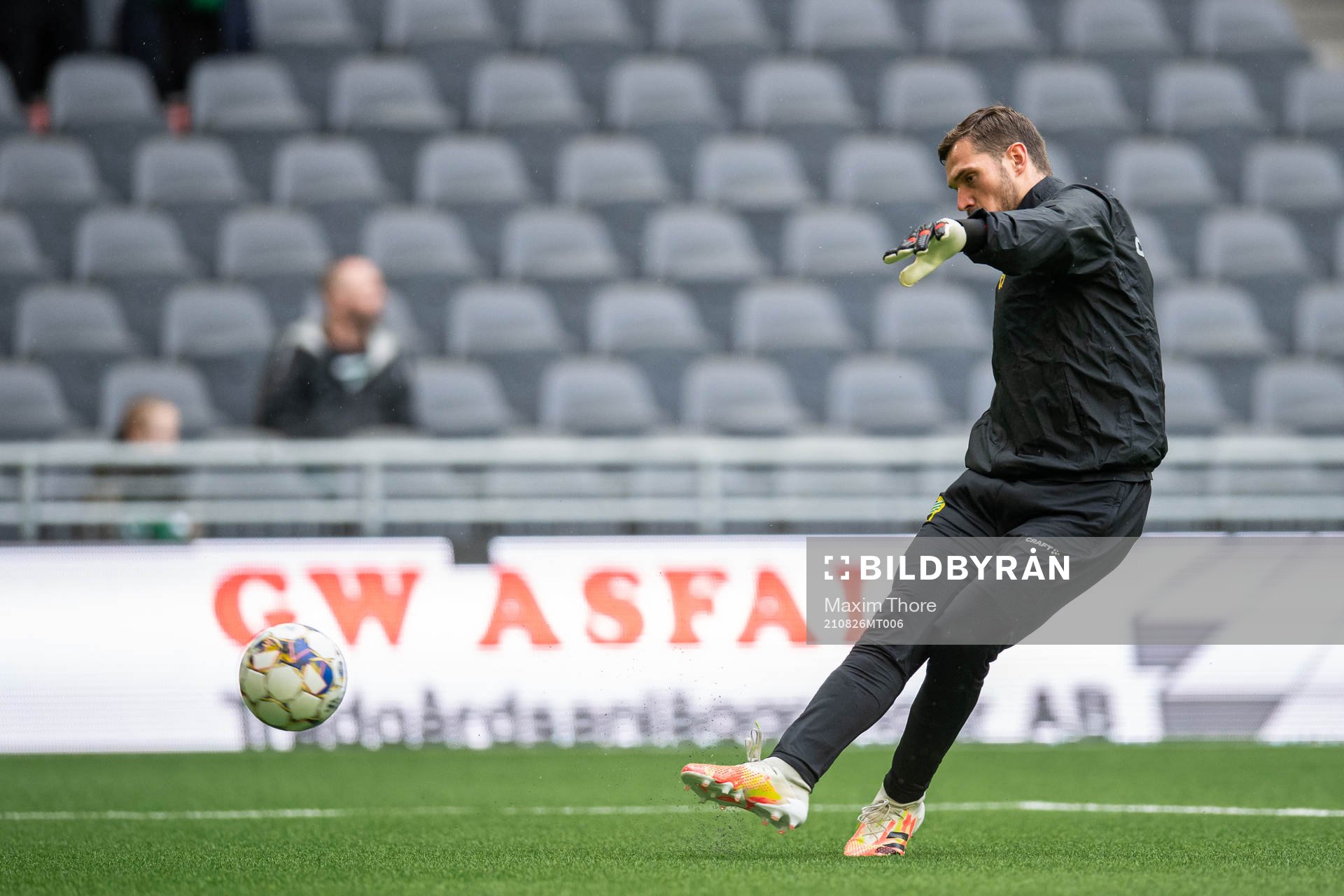 Goalkeeper Davor Blazevic of Hammarby