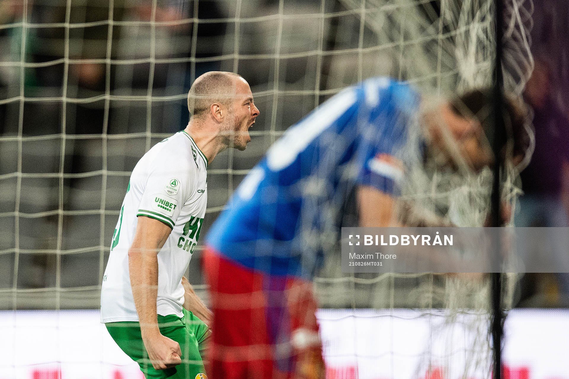 Jon Gudni Fjoluson of Hammarby celebrates