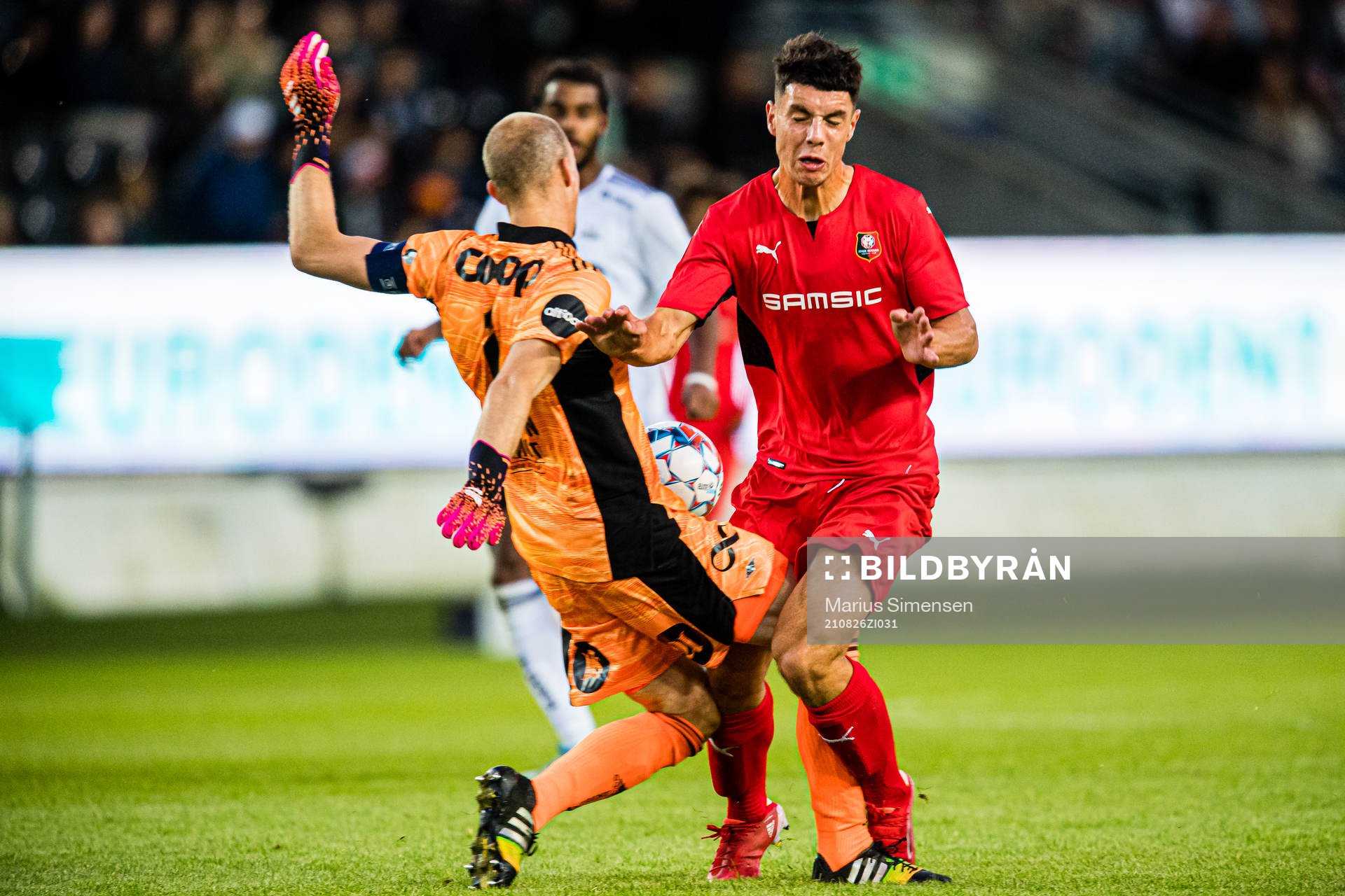 Andre Hansen of Rosenborg and Matthis Abline of Rennes