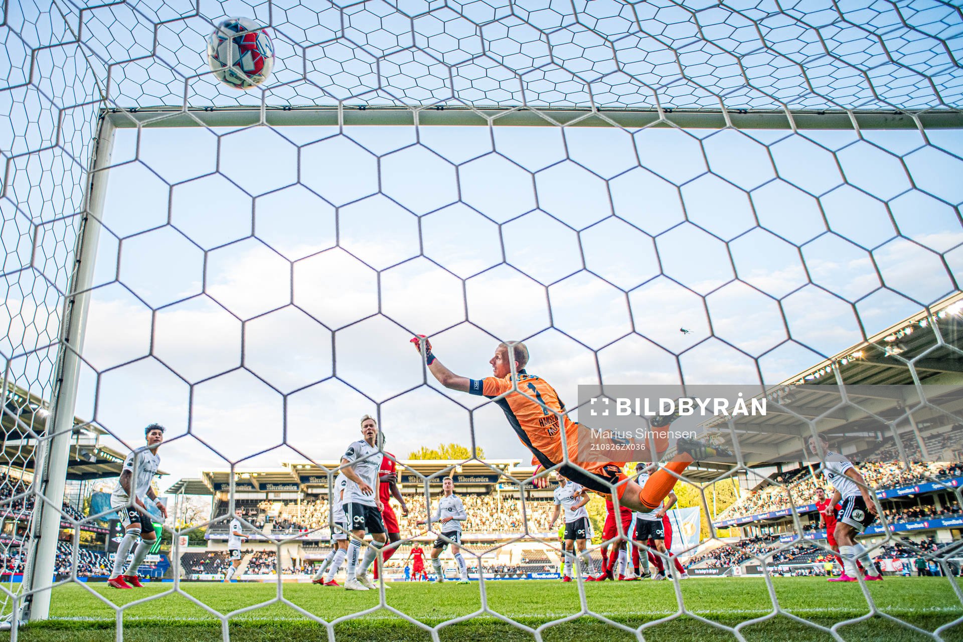 Nayef Aguerd of Rennes scores the 0-2 goal behind Andre