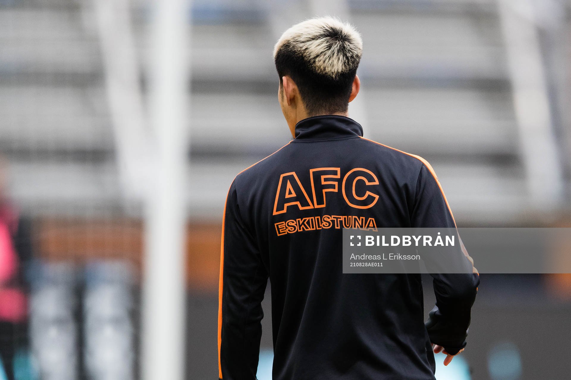 Ryggen på en spelare från AFC Eskilstunas