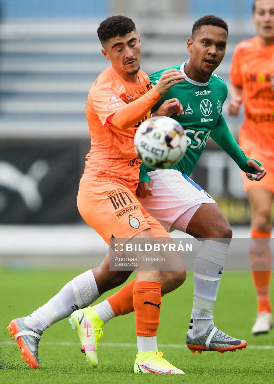 AFC Eskilstunas Ismet Lushaku och Brages Seth Kanteh