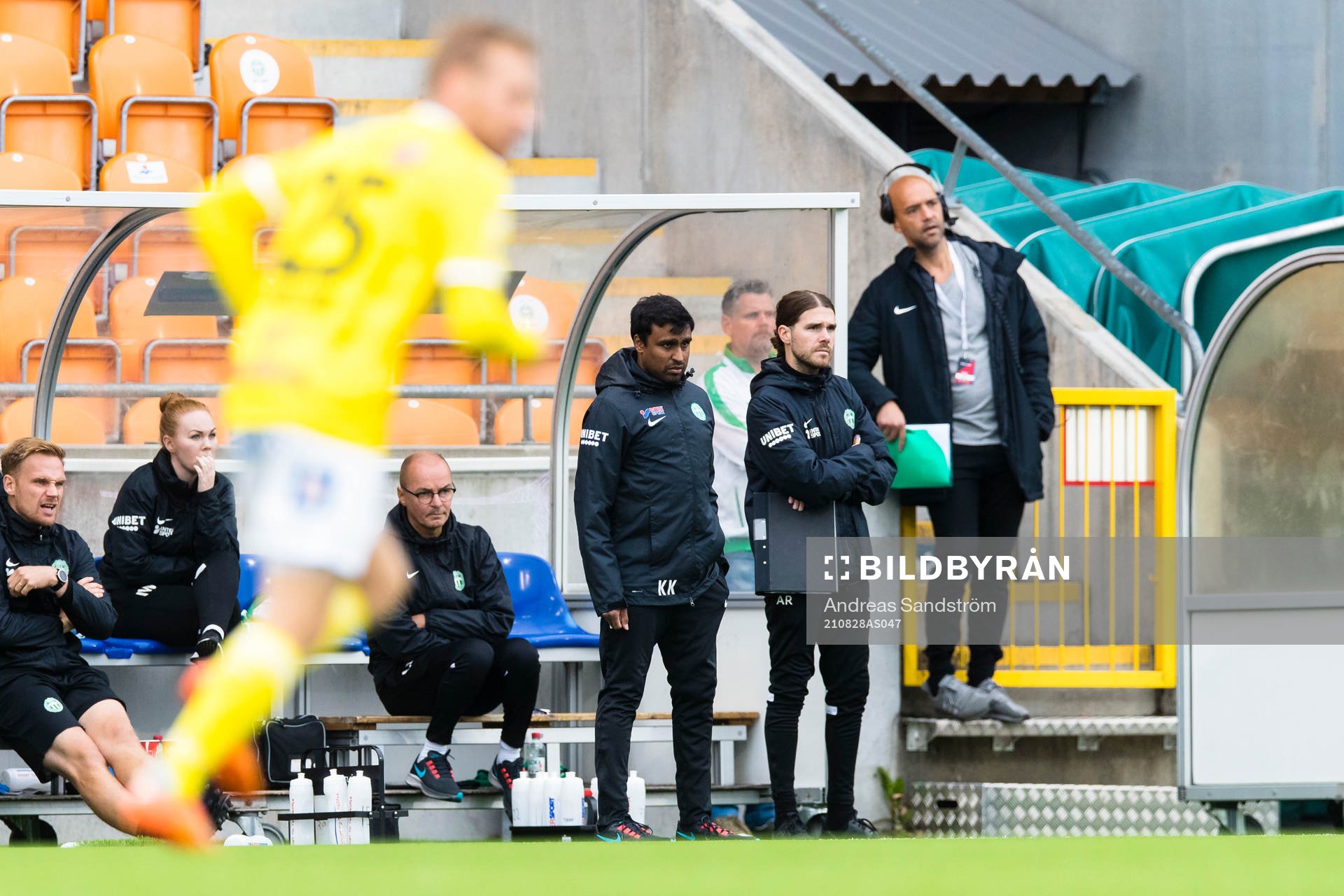 Västerås tränare Kalle Karlsson med assisterande