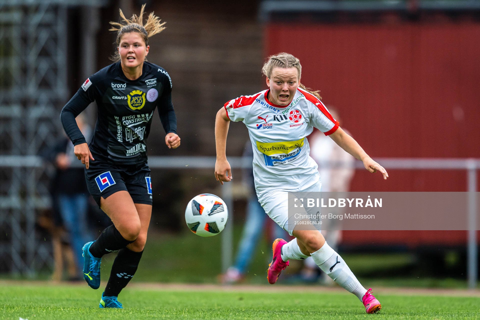 Uppsalas Ellen Arbman Hansing och Borgebys Nova Karlsson