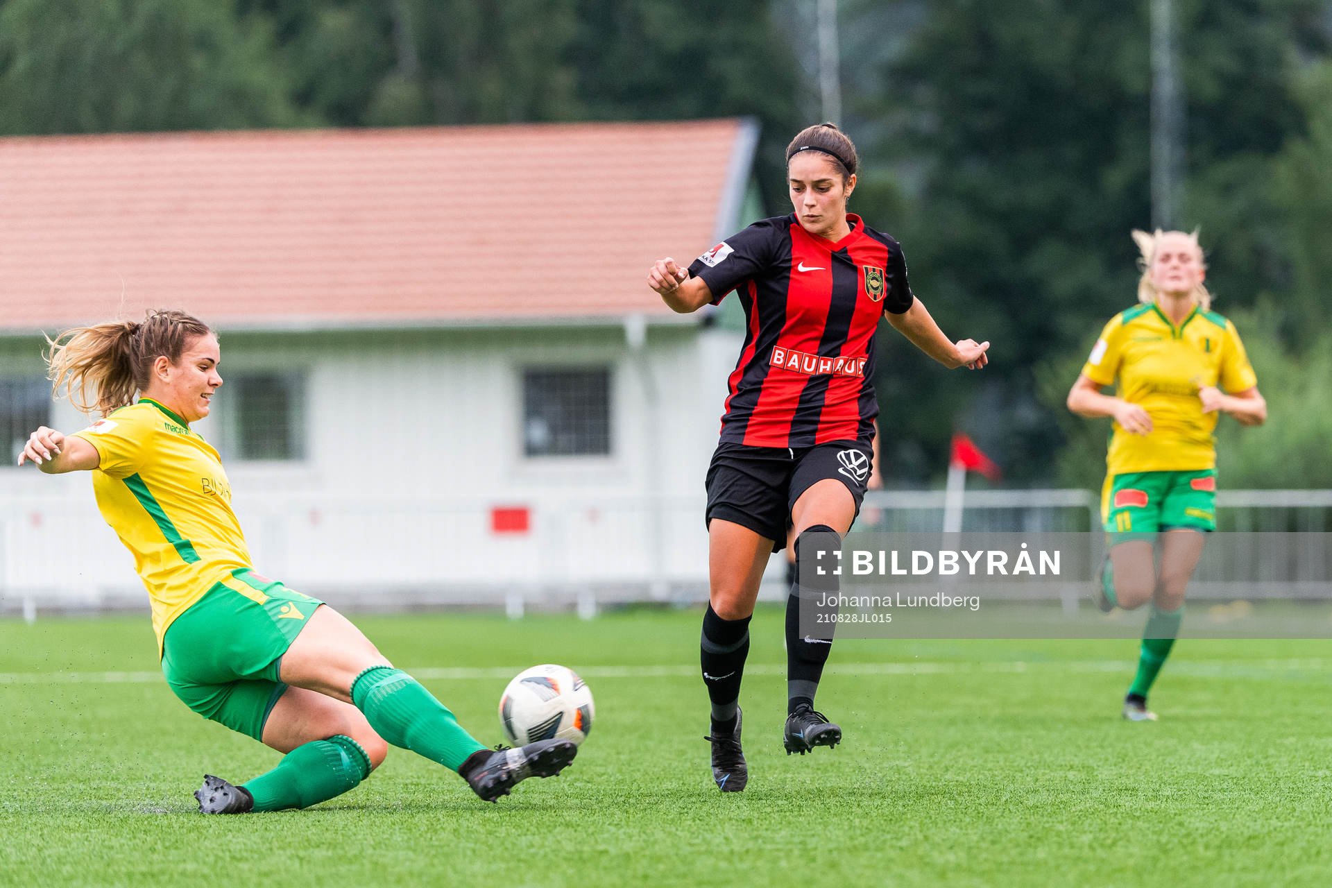 Bollstanäs Sabina Lundström och Brommapojkarnas Daniella
