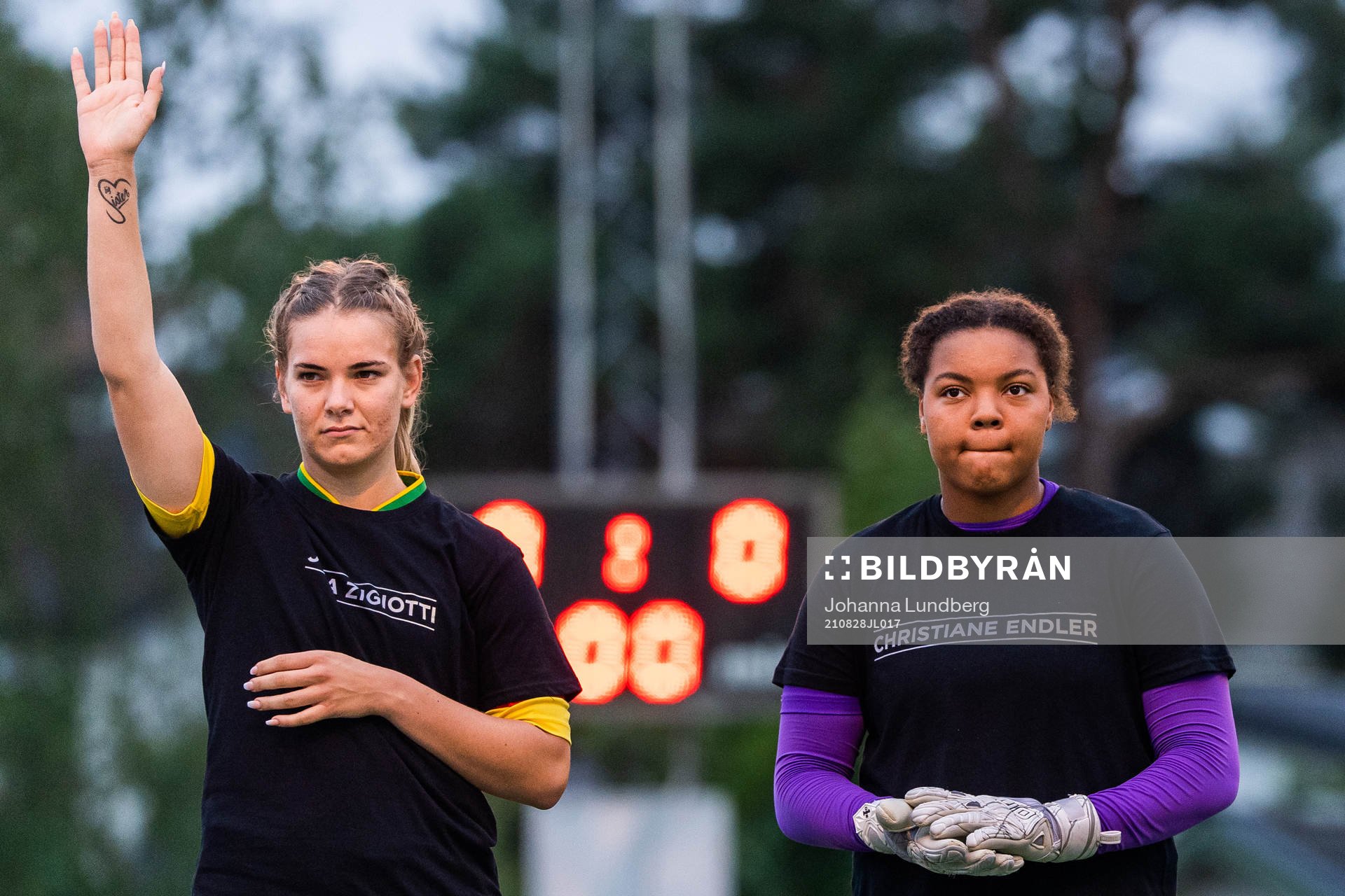 Bollstanäs Sabina Lundström och målvakt Serina Iddrisu