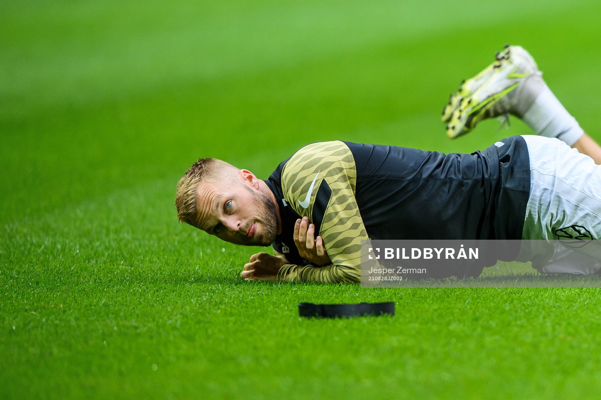 s Sebastian Larsson