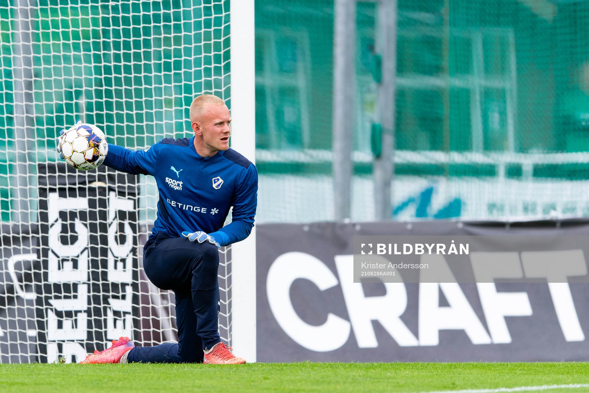 Halmstads målvakt Malte Påhlsson före fotbollsmatchen i
