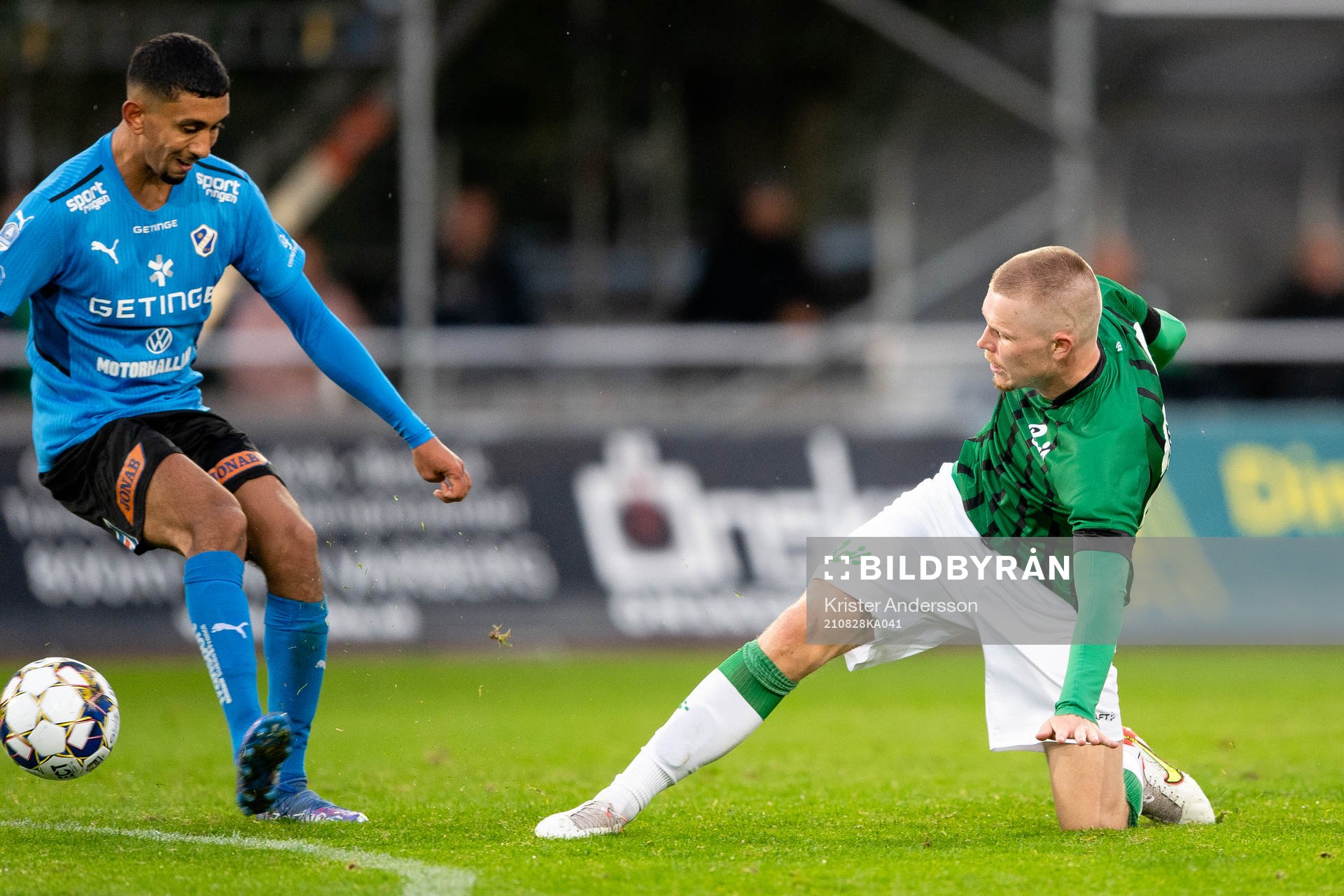 Halmstads Amir Al-Ammari och Varbergs Anton Liljenbäck