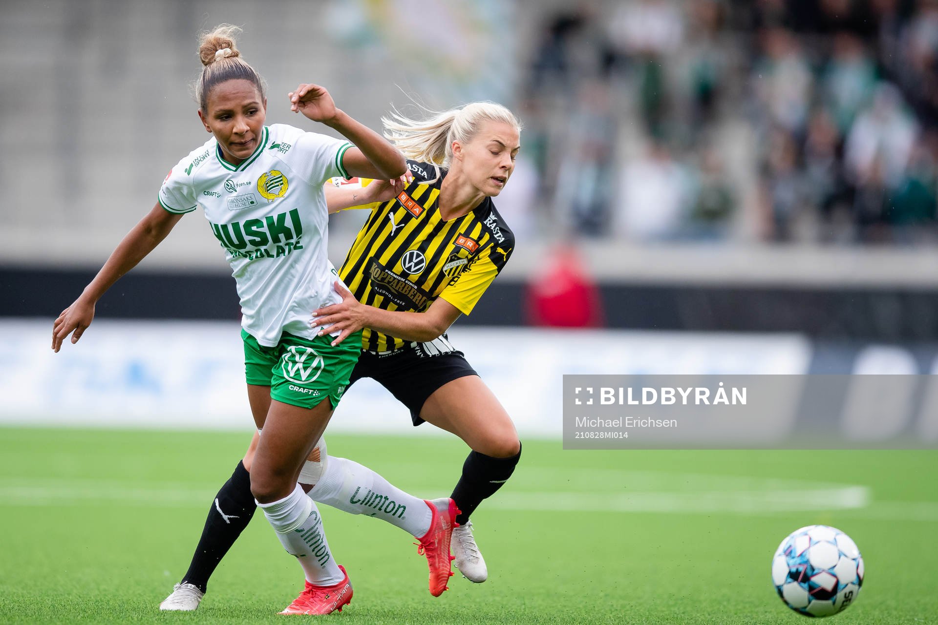 Hammarbys Madelen Janogy och Häckens Lotta Ökvist
