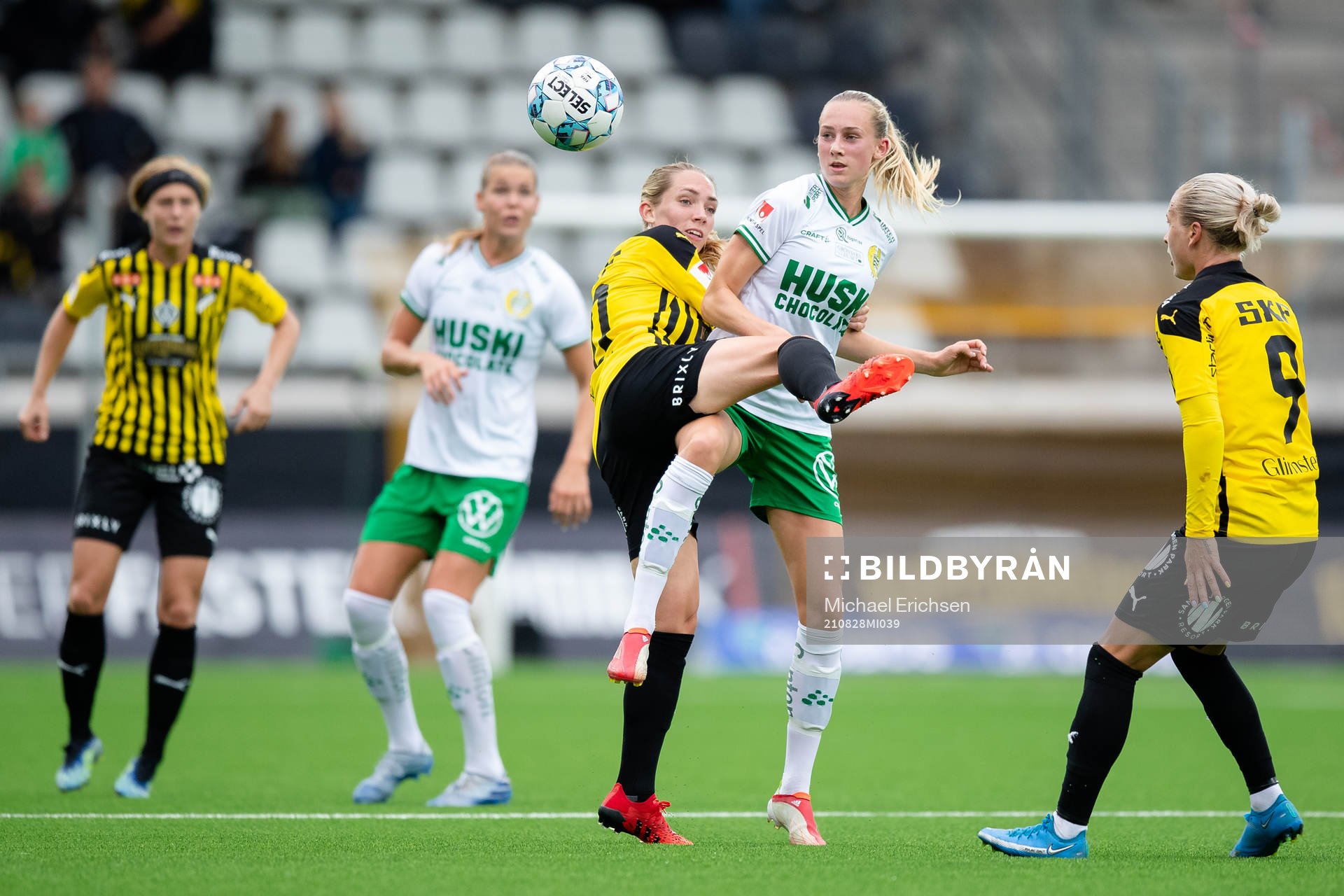 Häckens Elin Rubensson och Hammarbys Ellen Wangerheim