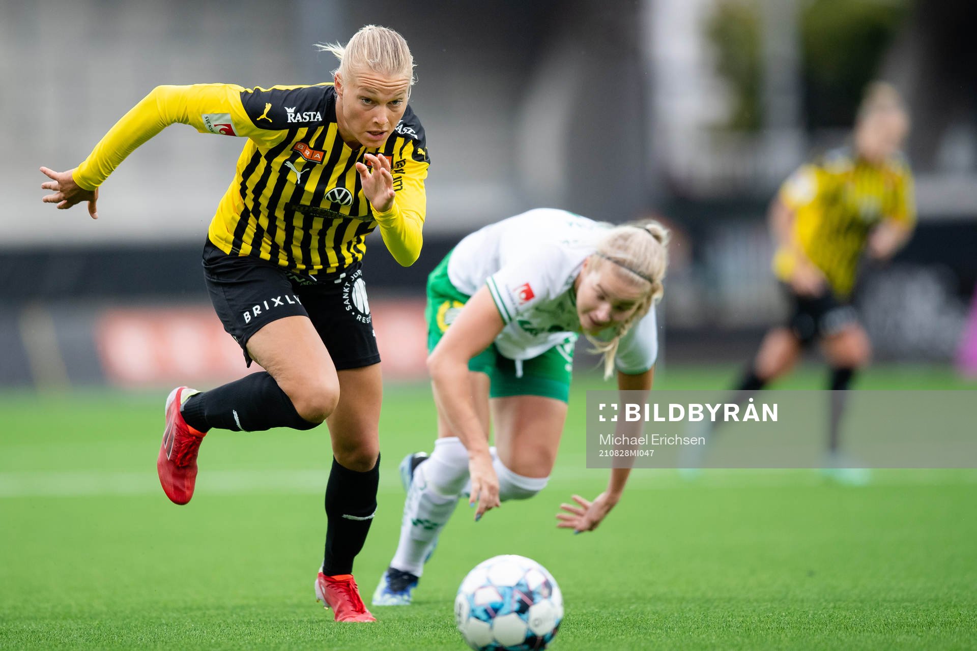Häckens Stine Larsen och Hammarbys Eva Nyström