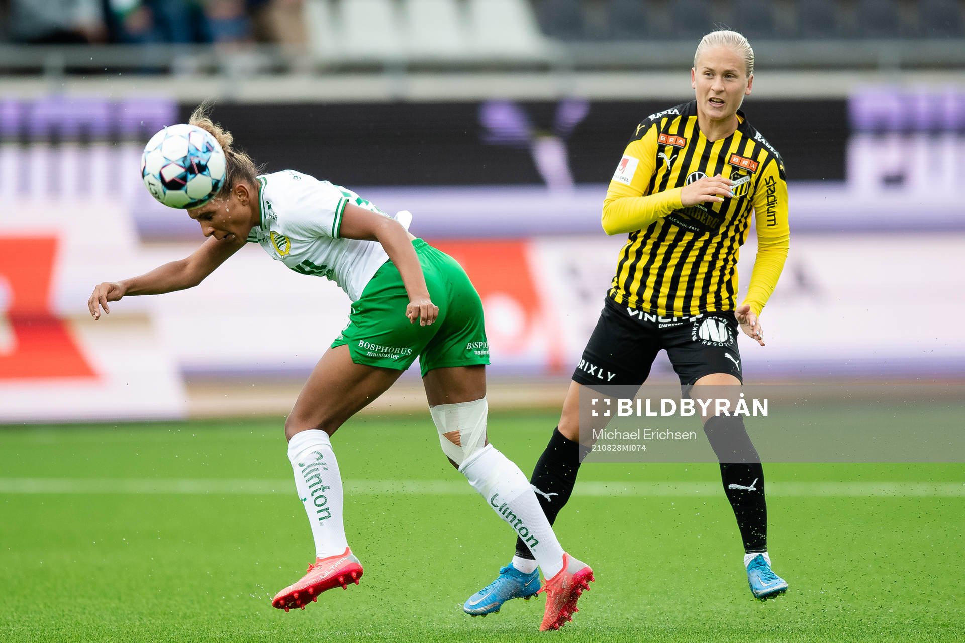 Hammarbys Madelen Janogy och Häckens Filippa Curmark