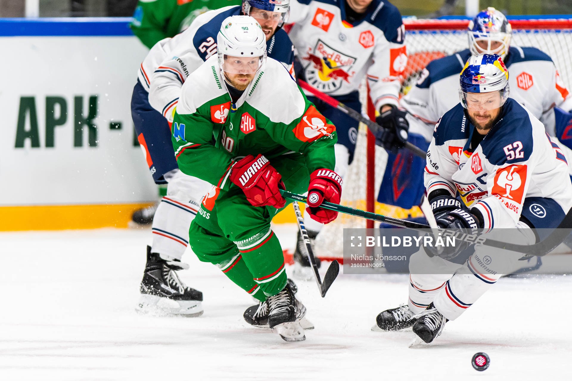 Ted Brithén of Rögle and Patrick Hager of Munich