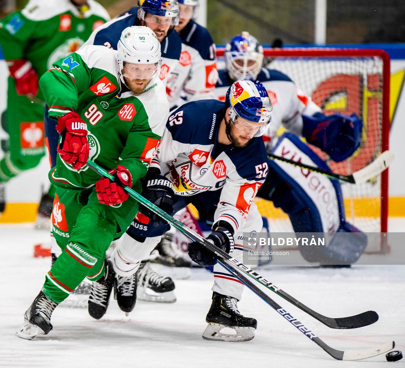 Ted Brithén of Rögle  and Patrick Hager of Munich