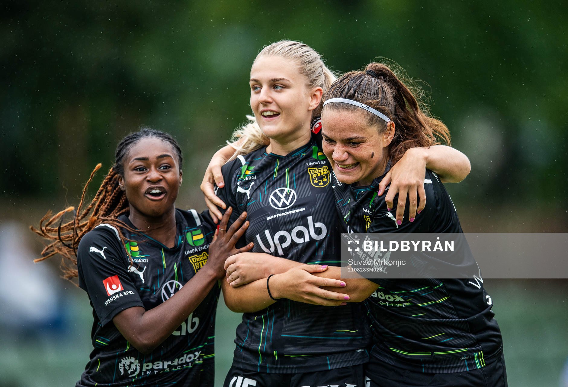Umeås Sarah Mellouk jublar