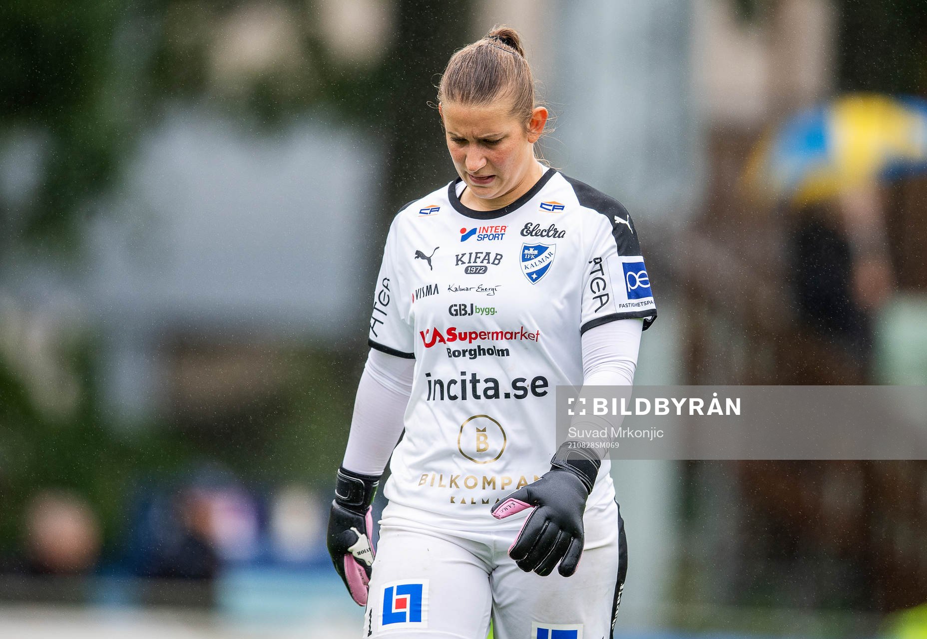 Kalmars målvakt Sara Björck deppar