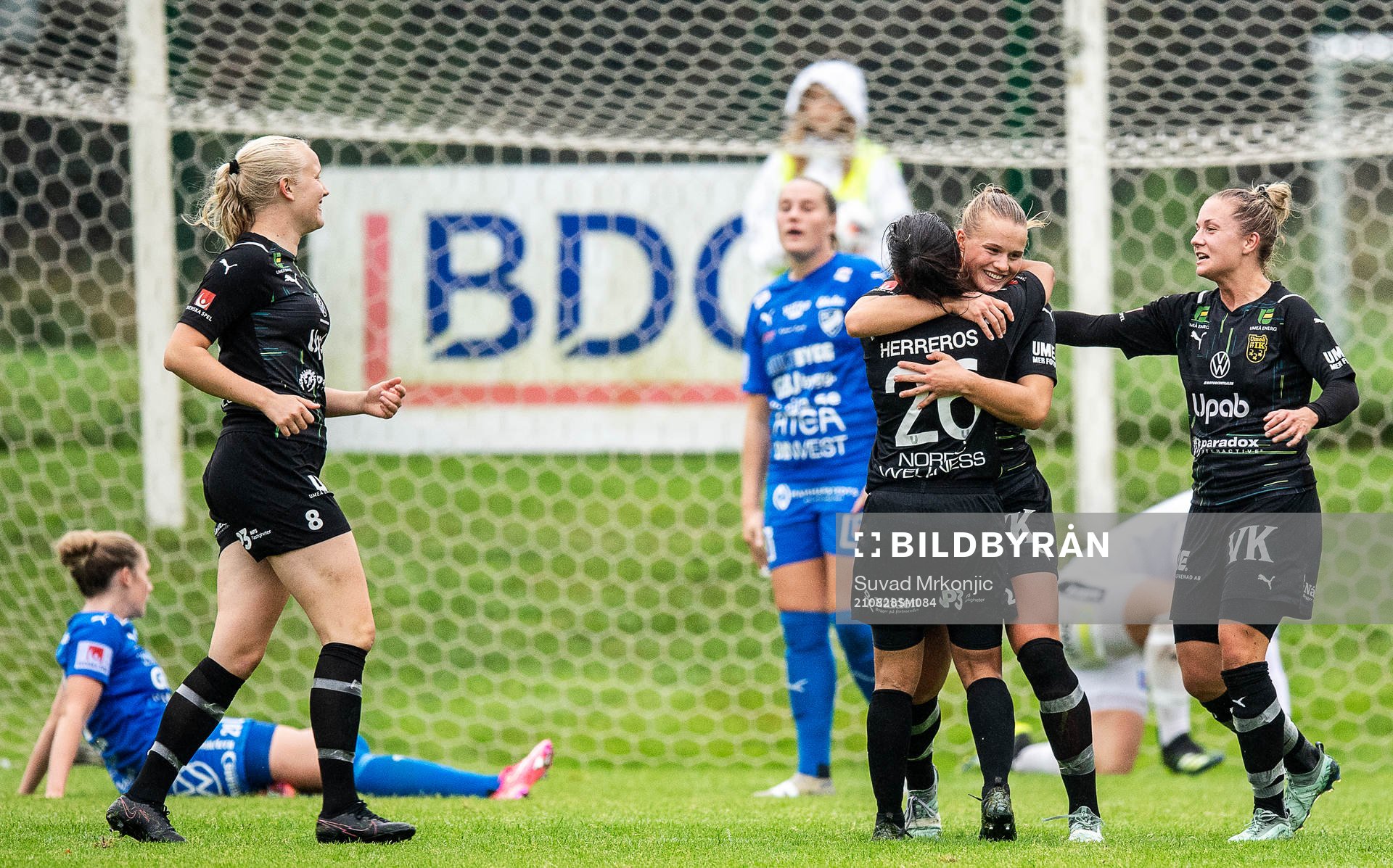Umeås Alexandra Sandström jublar