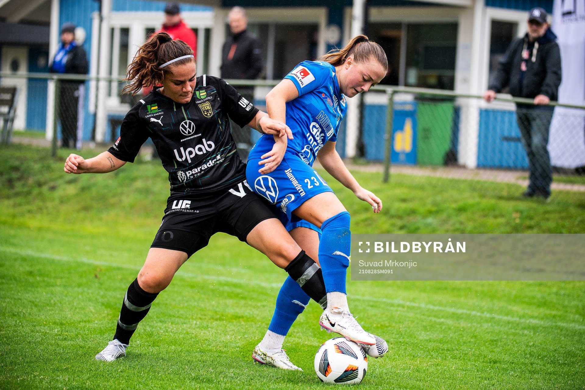 Kalmars Andrea Thorisson och Umeås Sarah Mellouk