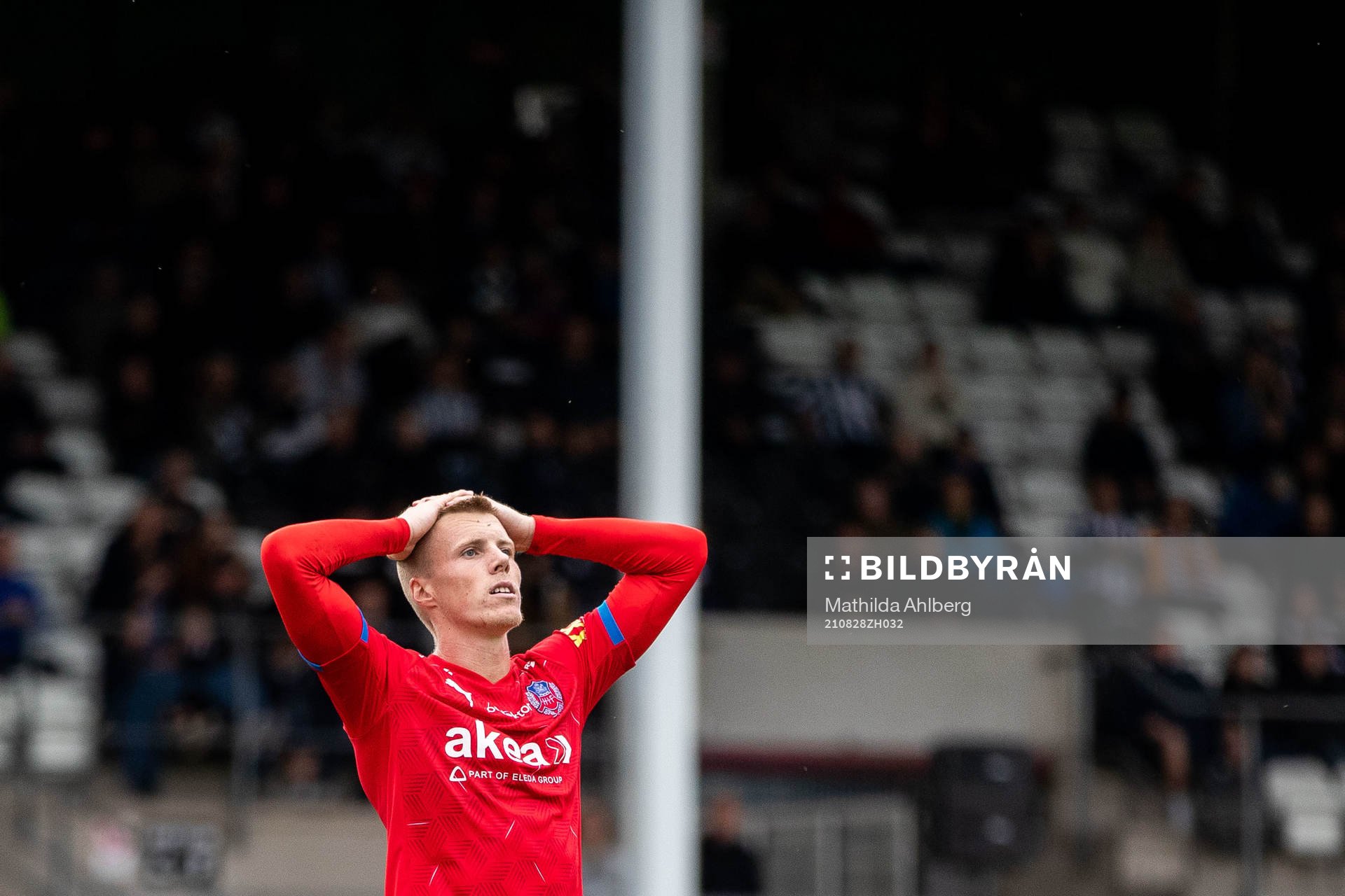 Helsingborgs Emil Hellman deppar