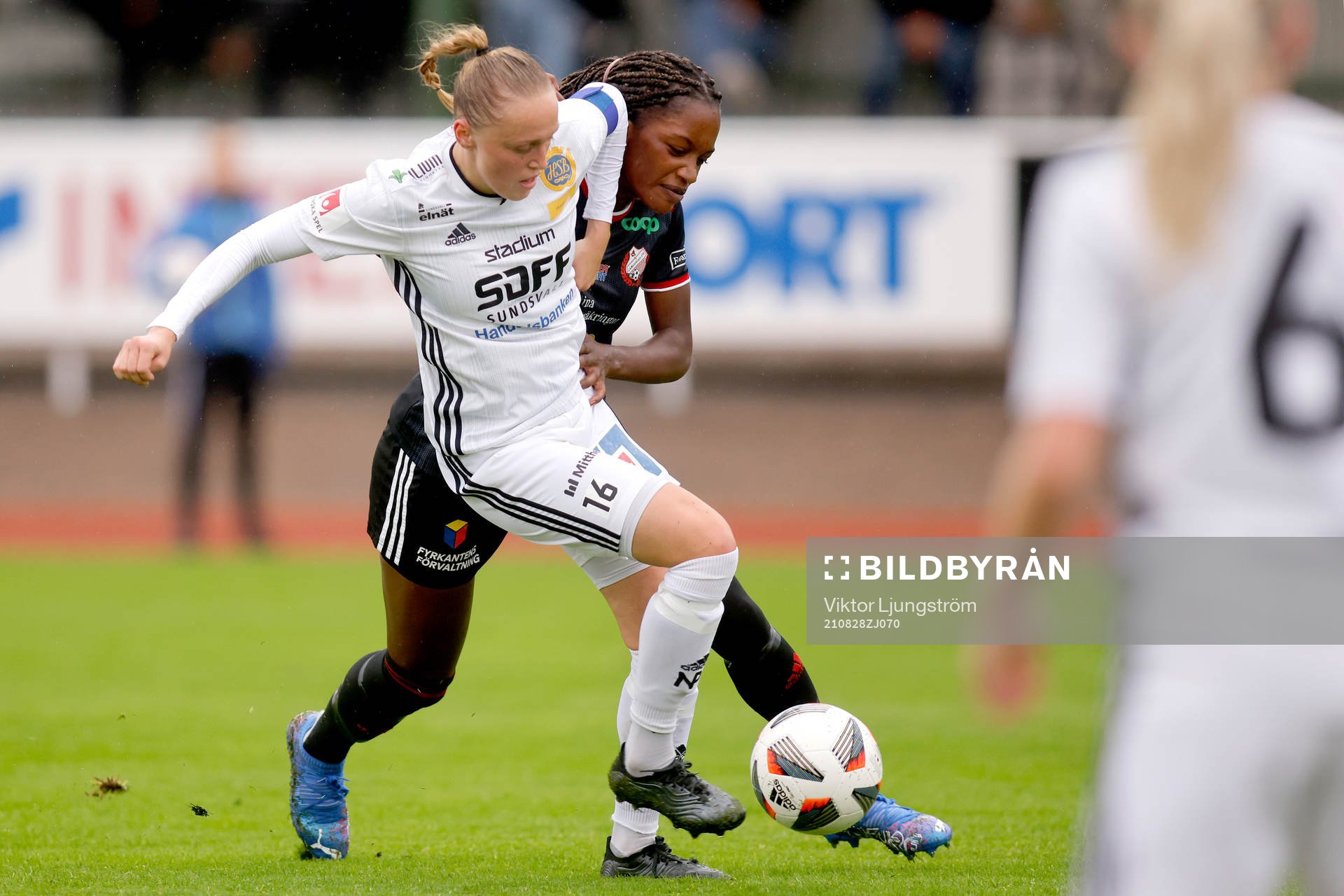 Sundsvalls Olivia Wänglund och Lidköpings Evelyn Ijeh