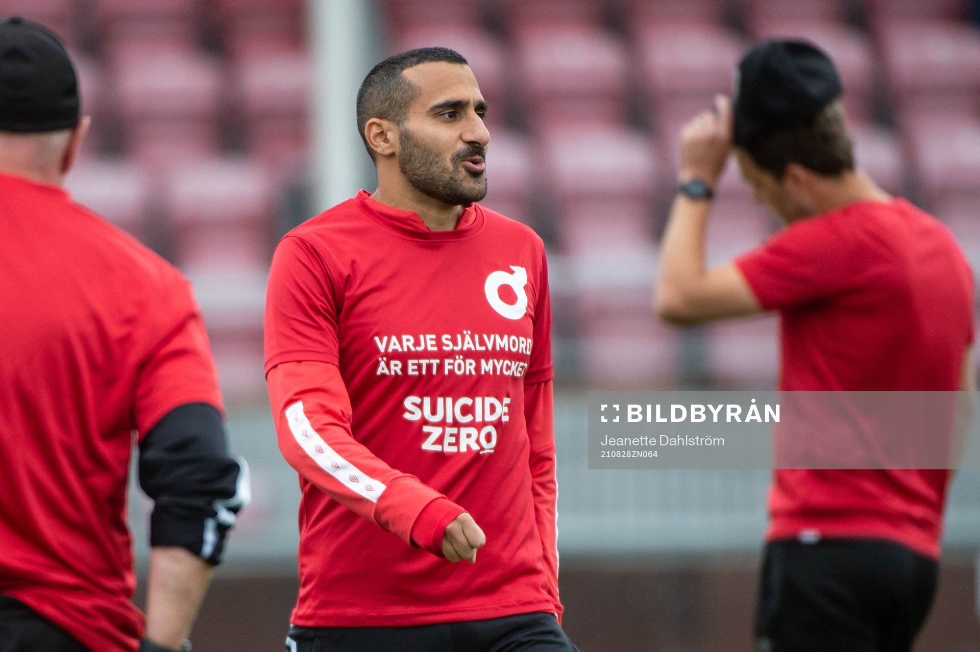 Degerfors Sargon Abraham med en t-shirt till stöd för