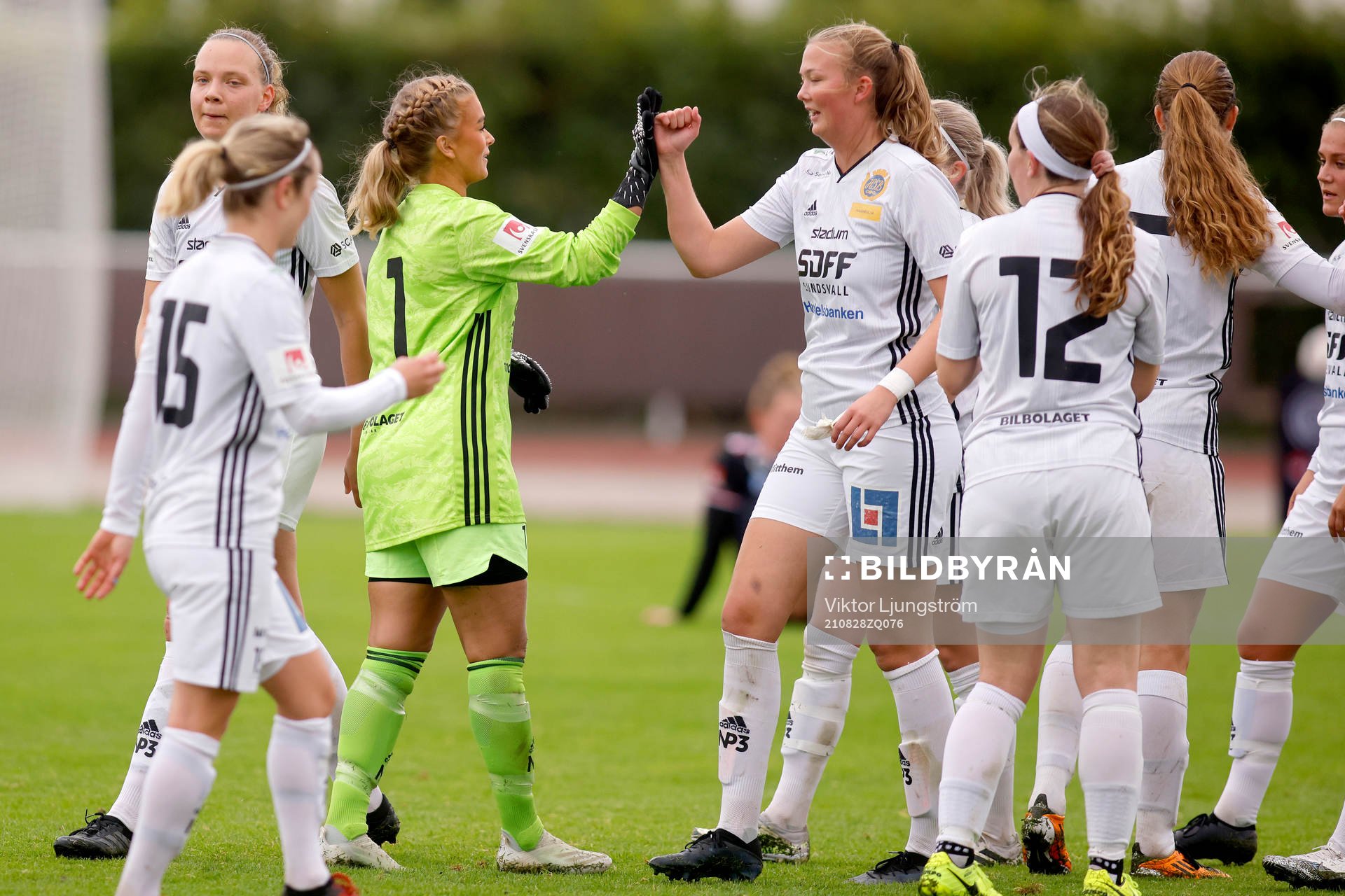 Sundsvalls målvakt Marie Isabelle Nordlund och Clara
