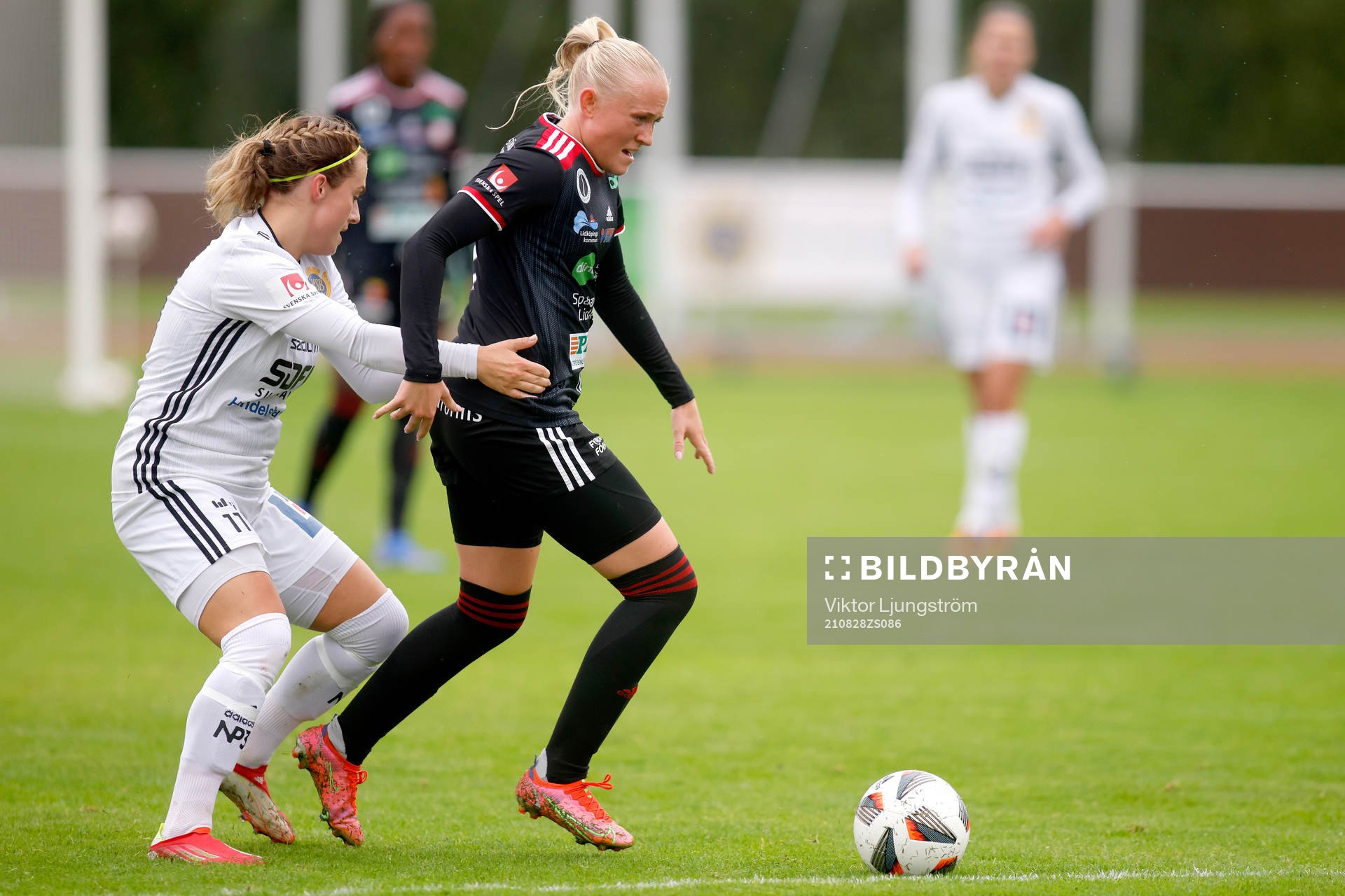 Sundsvalls Emelie Dahlin och Lidköpings Emilia Bengtsson