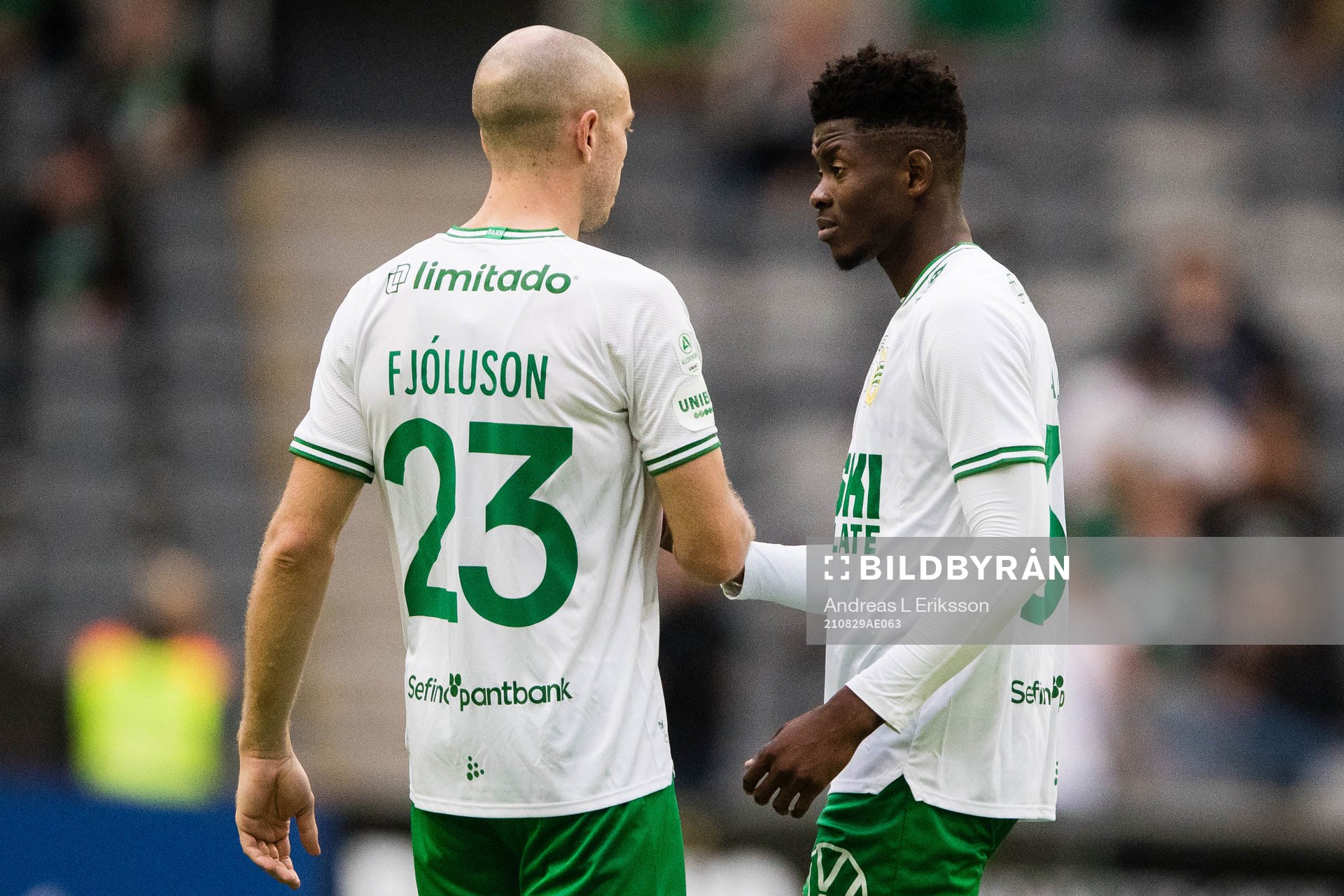 Hammarbys Jon Gudni Fjoluson och Aziz Mohammed Ouattara