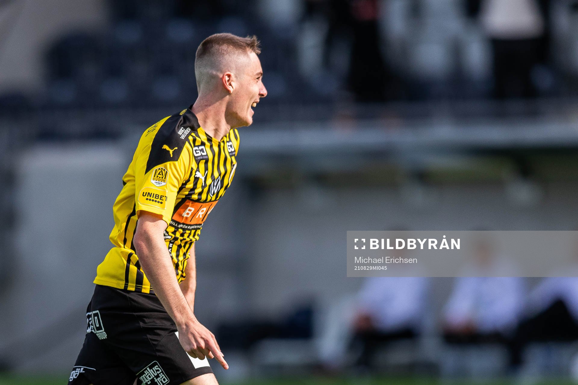 Häckens Patrik Wålemark jublar