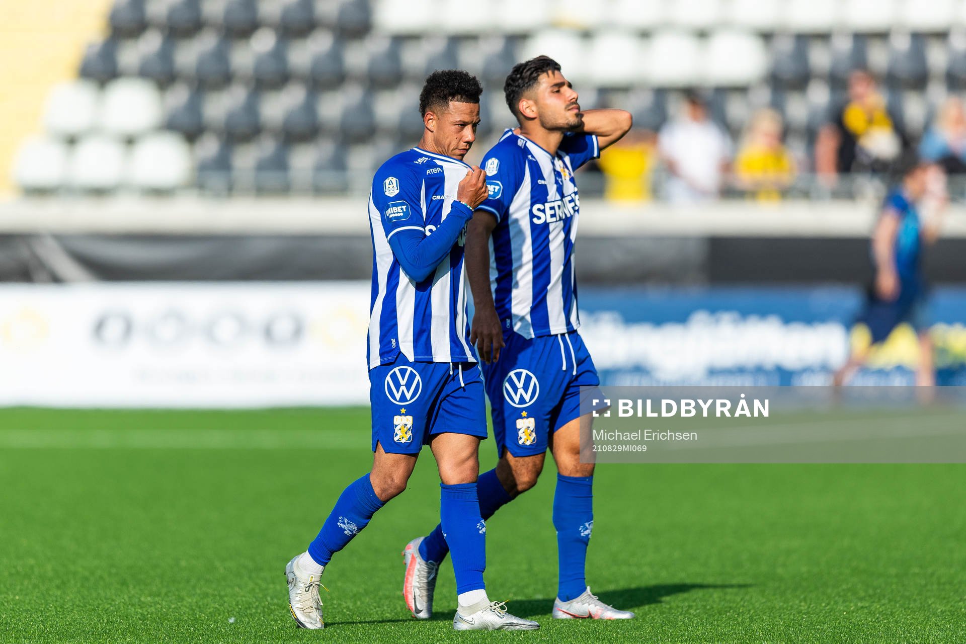 IFK Göteborgs Tobias Sana och Hosam Aiesh deppar