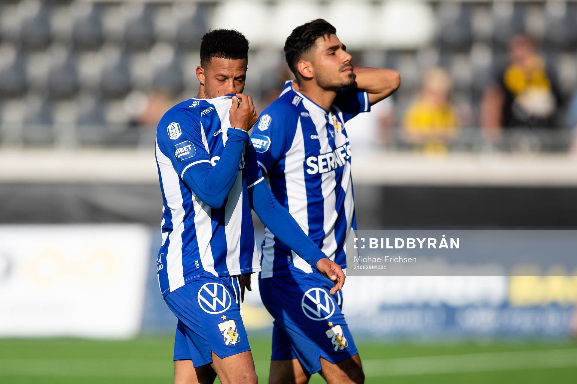 IFK Göteborgs Tobias Sana och Hosam Aiesh  deppar