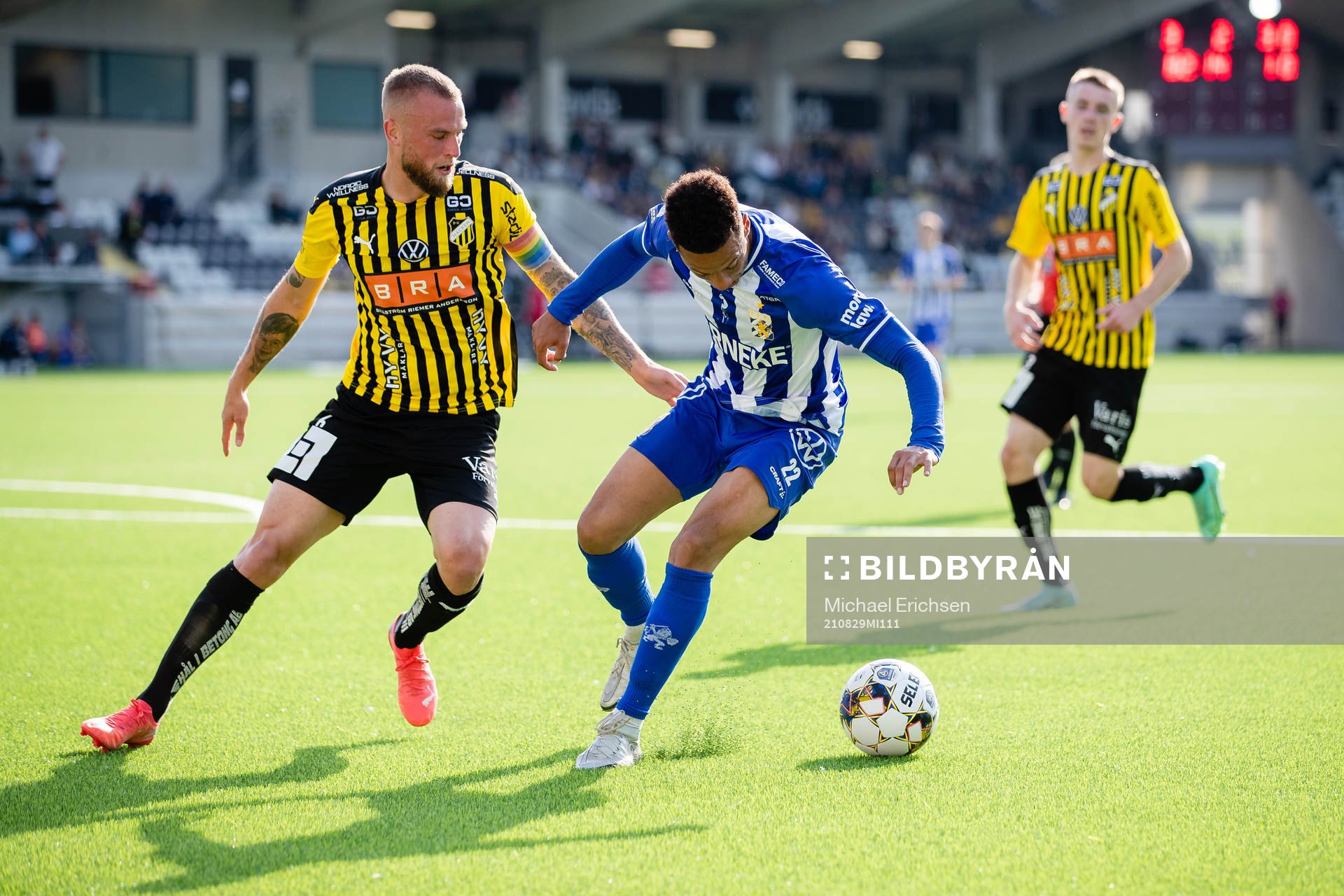 Häckens Alexander Faltsetas och IFK Göteborgs Tobias Sana