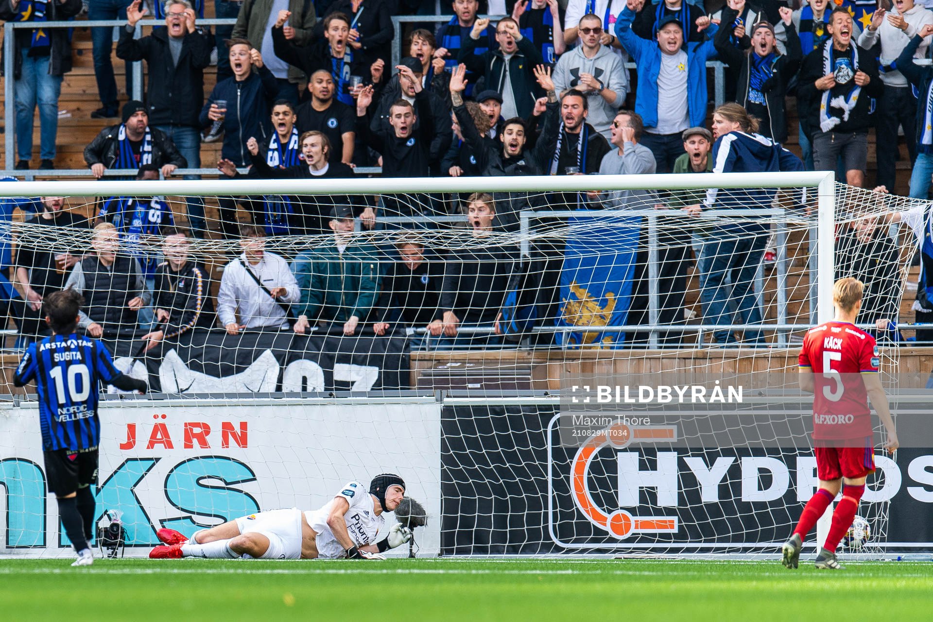 Djurgårdens målvakt Jacob Widell Zetterström släpper in