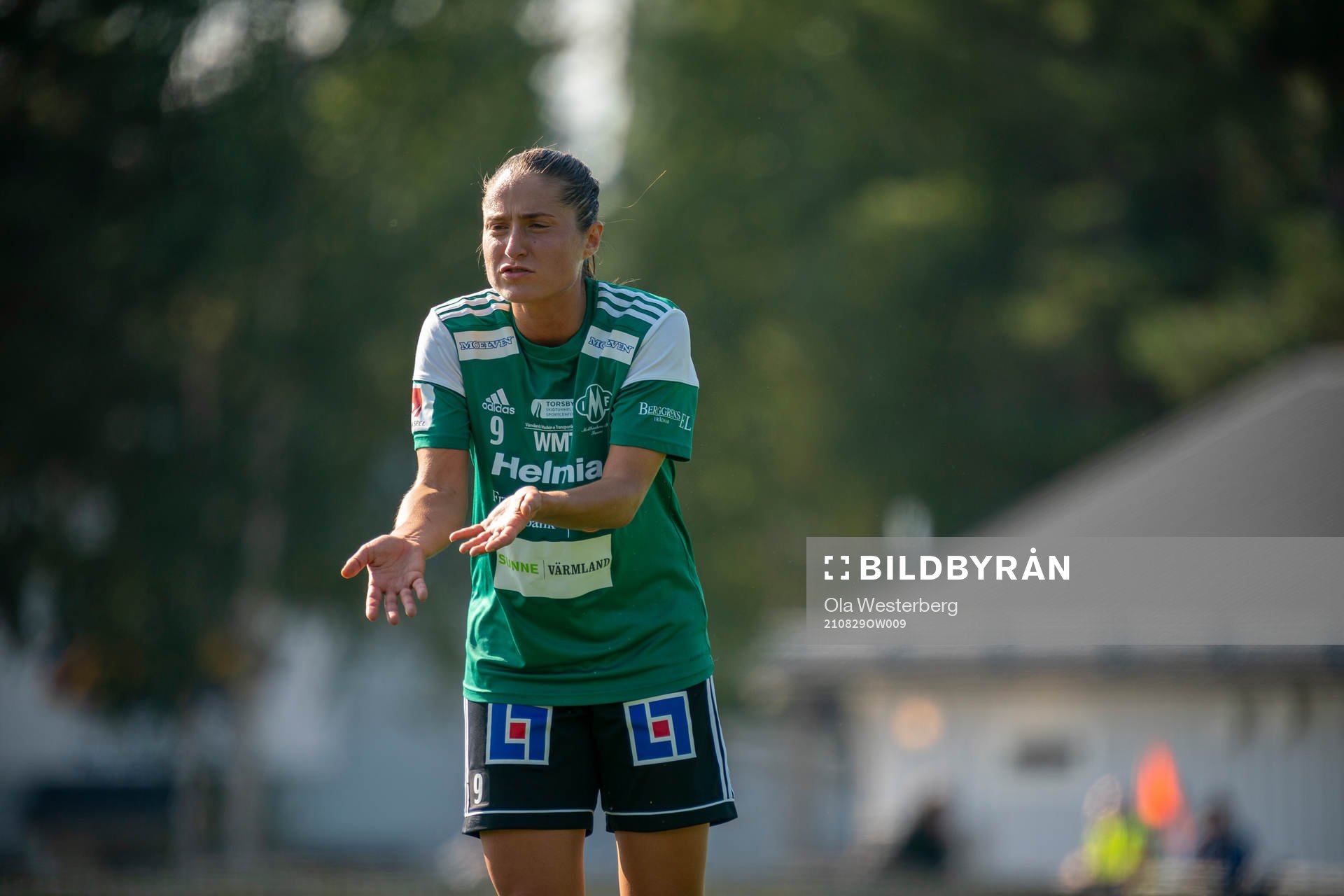 Mallbackens Fanny Flyckt under fotbollsmatchen i Elitettan mellan Morön och Mallbacken den 29 augusti 2021 i Skellefteå. 