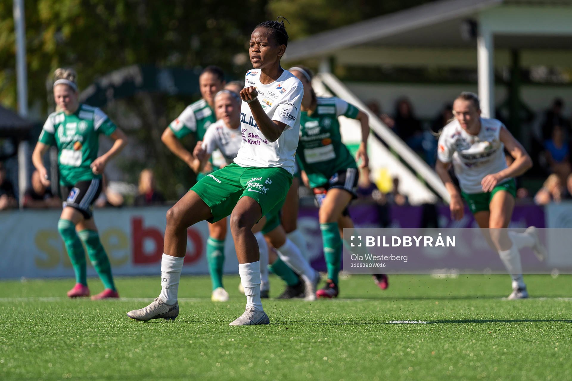 Moröns Hildah Magaia gör 1-1