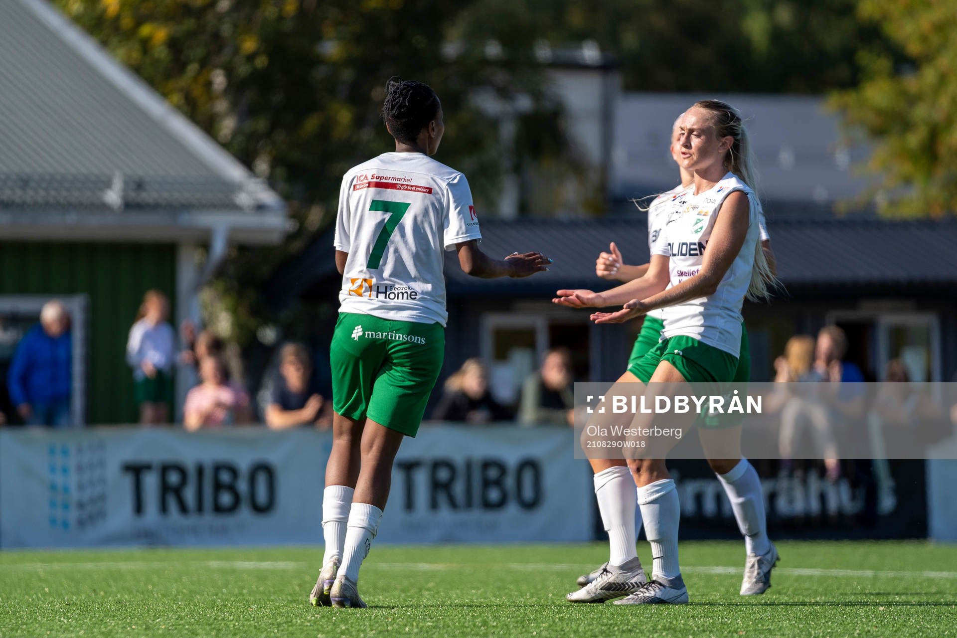 Moröns Hildah Magaia gör 1-1