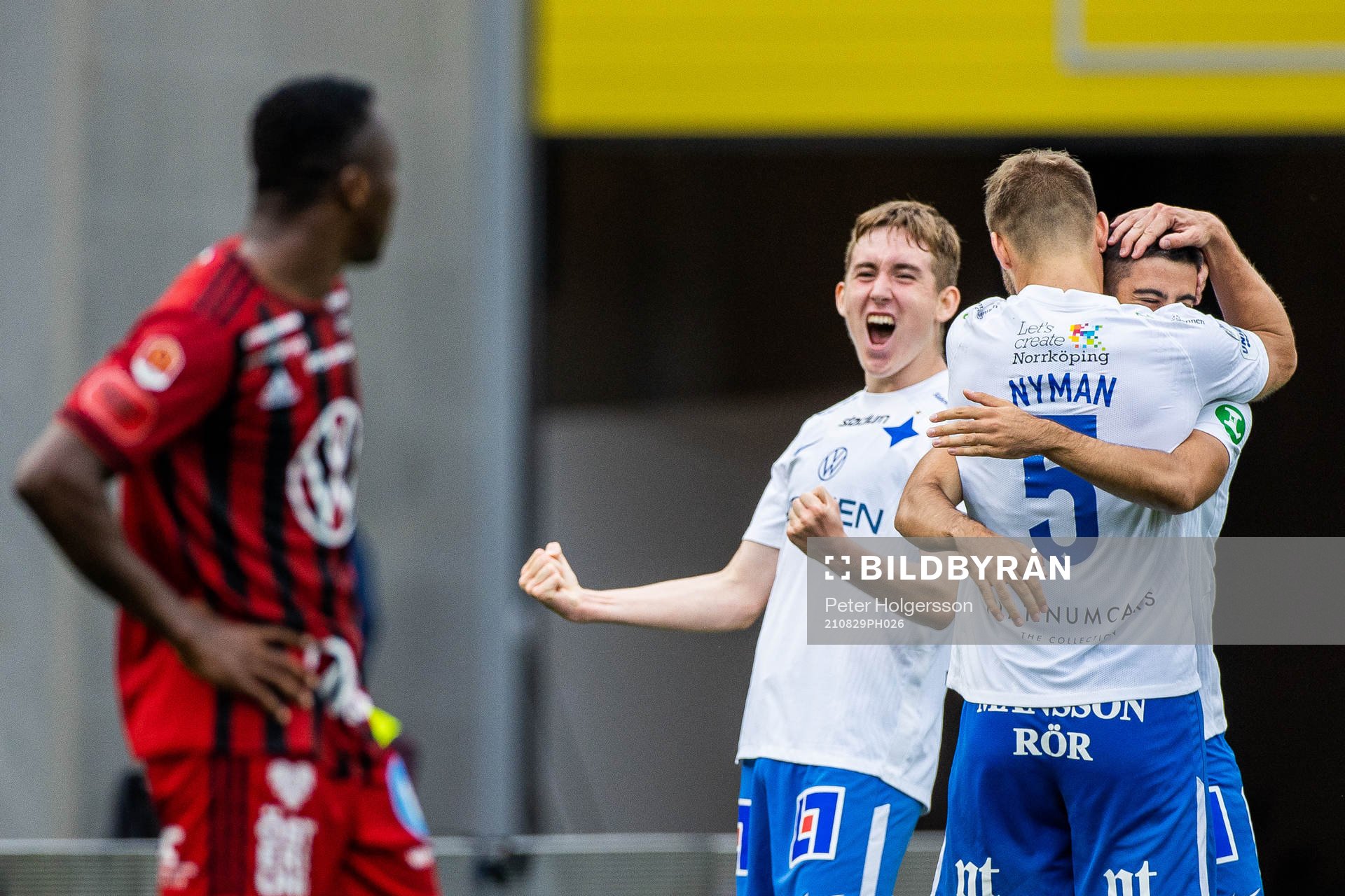 IFK Norrköpings Christoffer Nyman jublar med Isak Bergmann