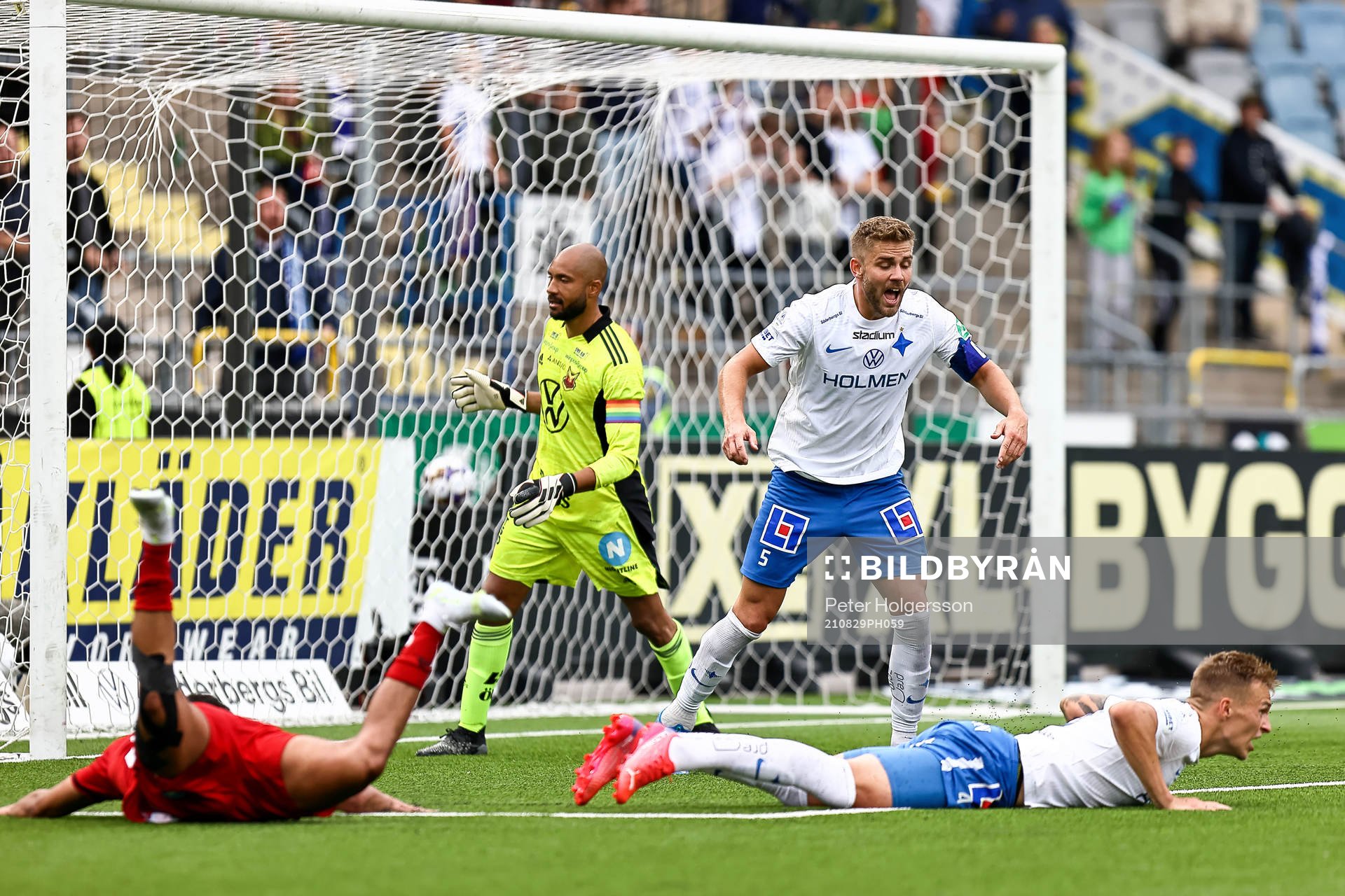 IFK Norrköpings Christoffer Nyman reagerar