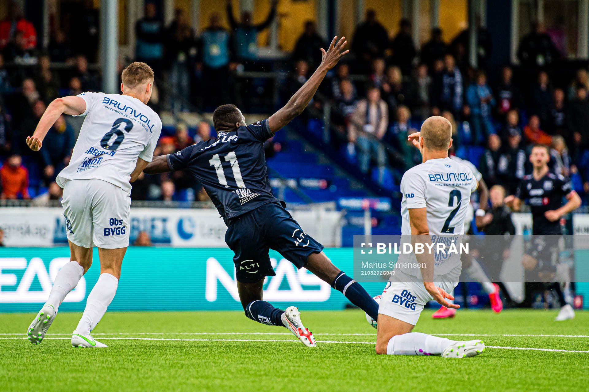 Moses Dramwi Mawa of Kristiansund and Martin Bjørnbak of