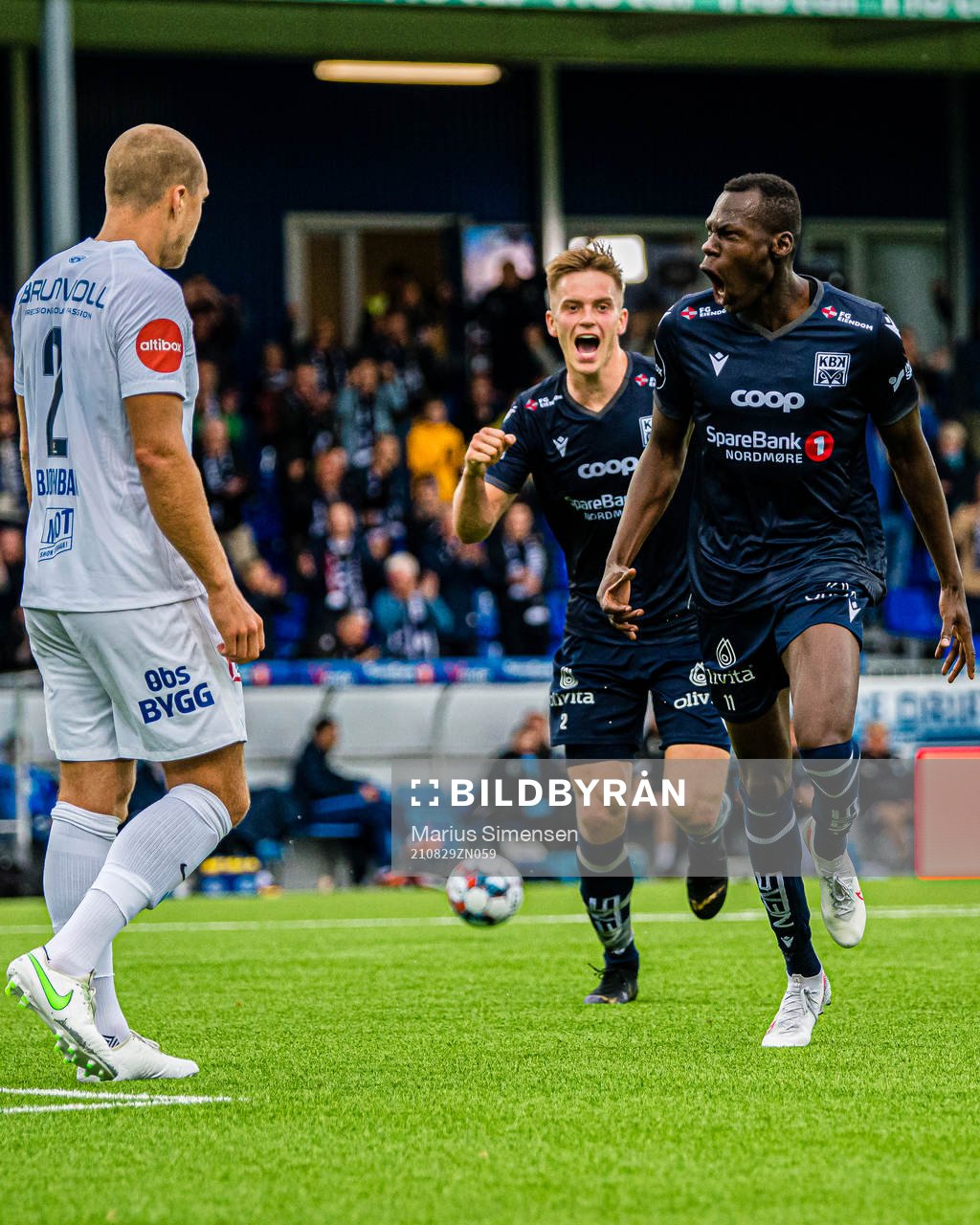 Moses Dramwi Mawa of Kristiansund celebrates