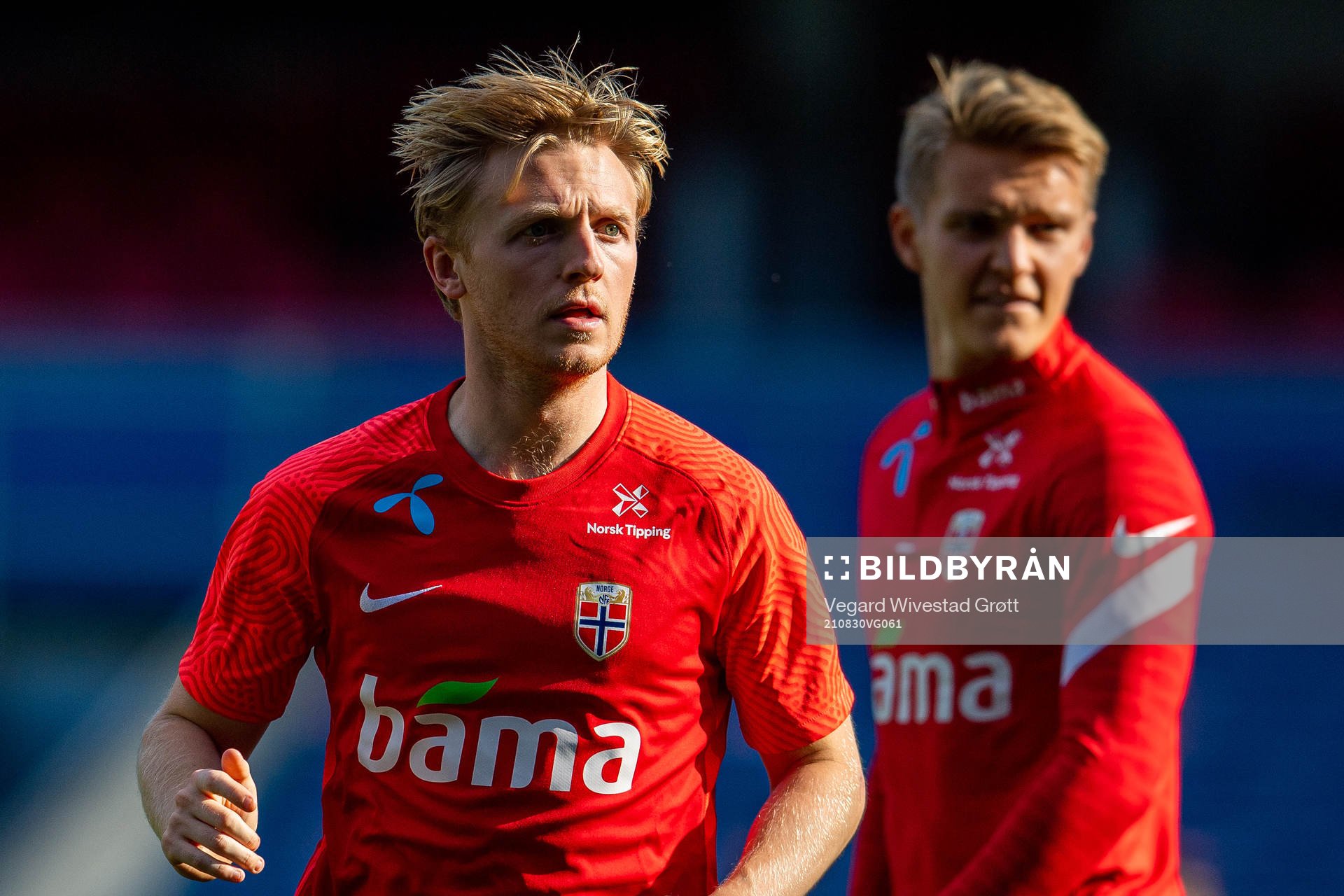 Mats Møller Dæhli and Martin Ødegaard of the Norwegian